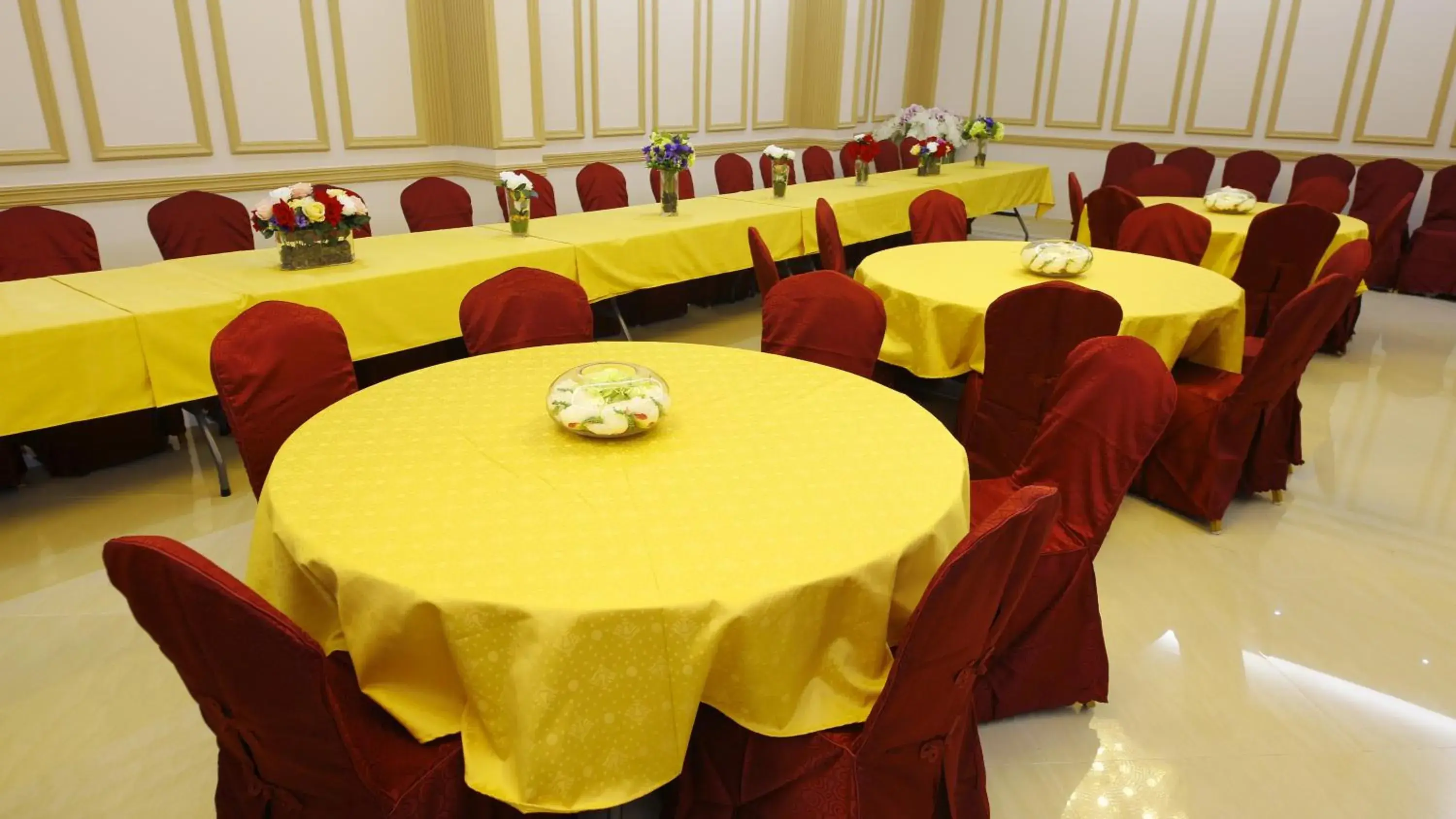 Restaurant/places to eat, Banquet Facilities in Muscat International Hotel Plaza