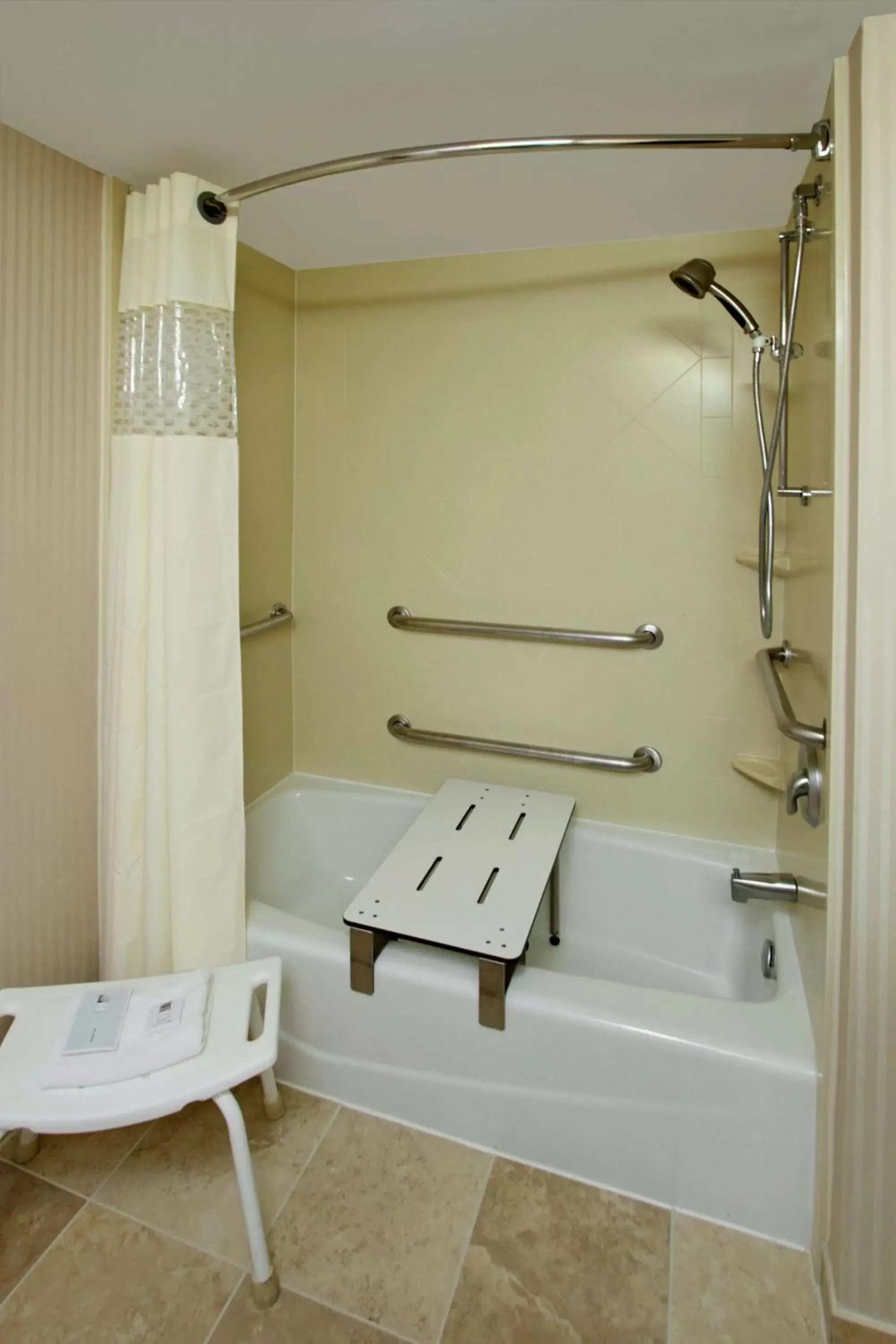 Bathroom in Hampton by Hilton Austin South - I-35 & Ben White