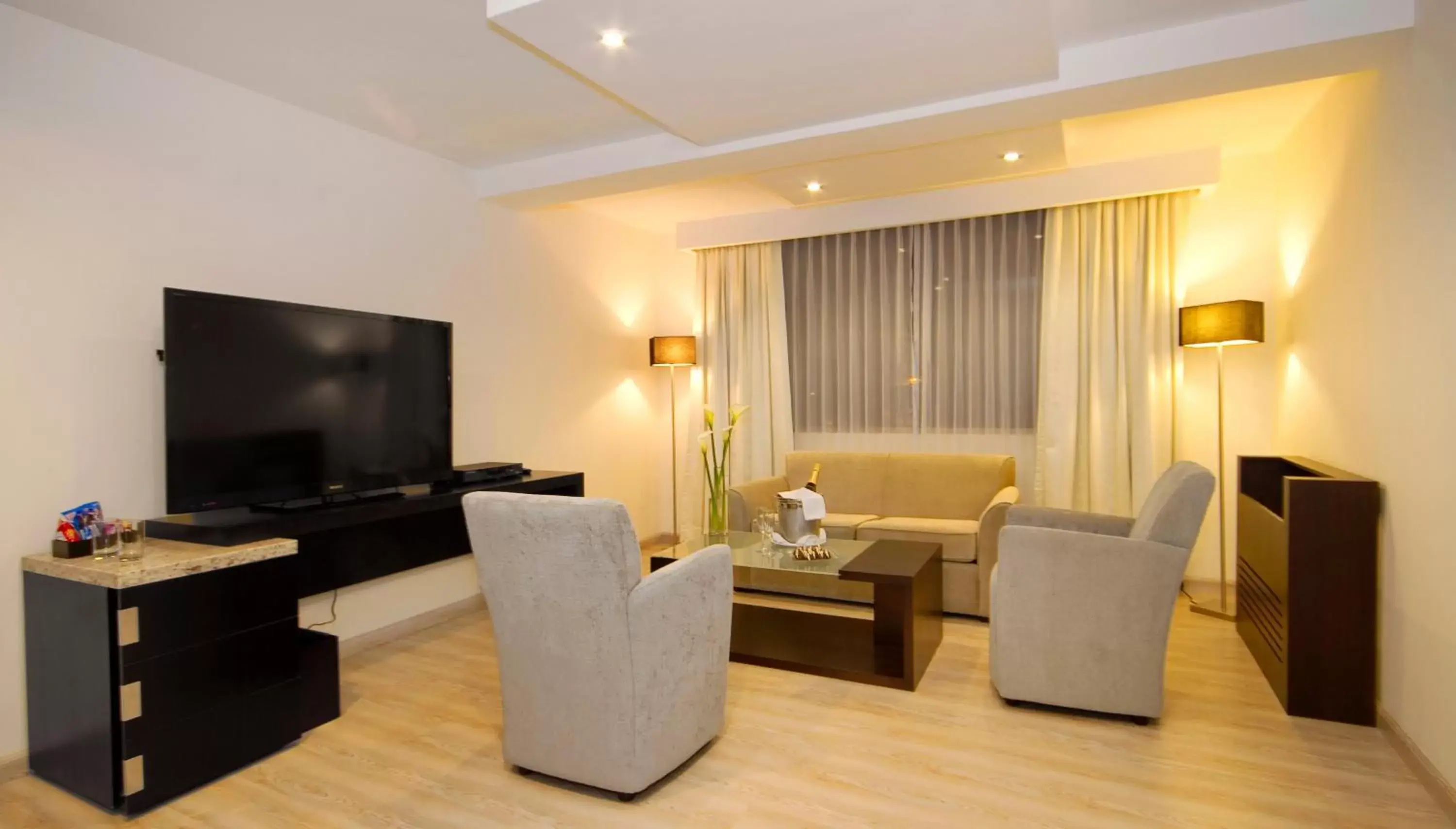 Living room, Seating Area in Oro Verde Cuenca