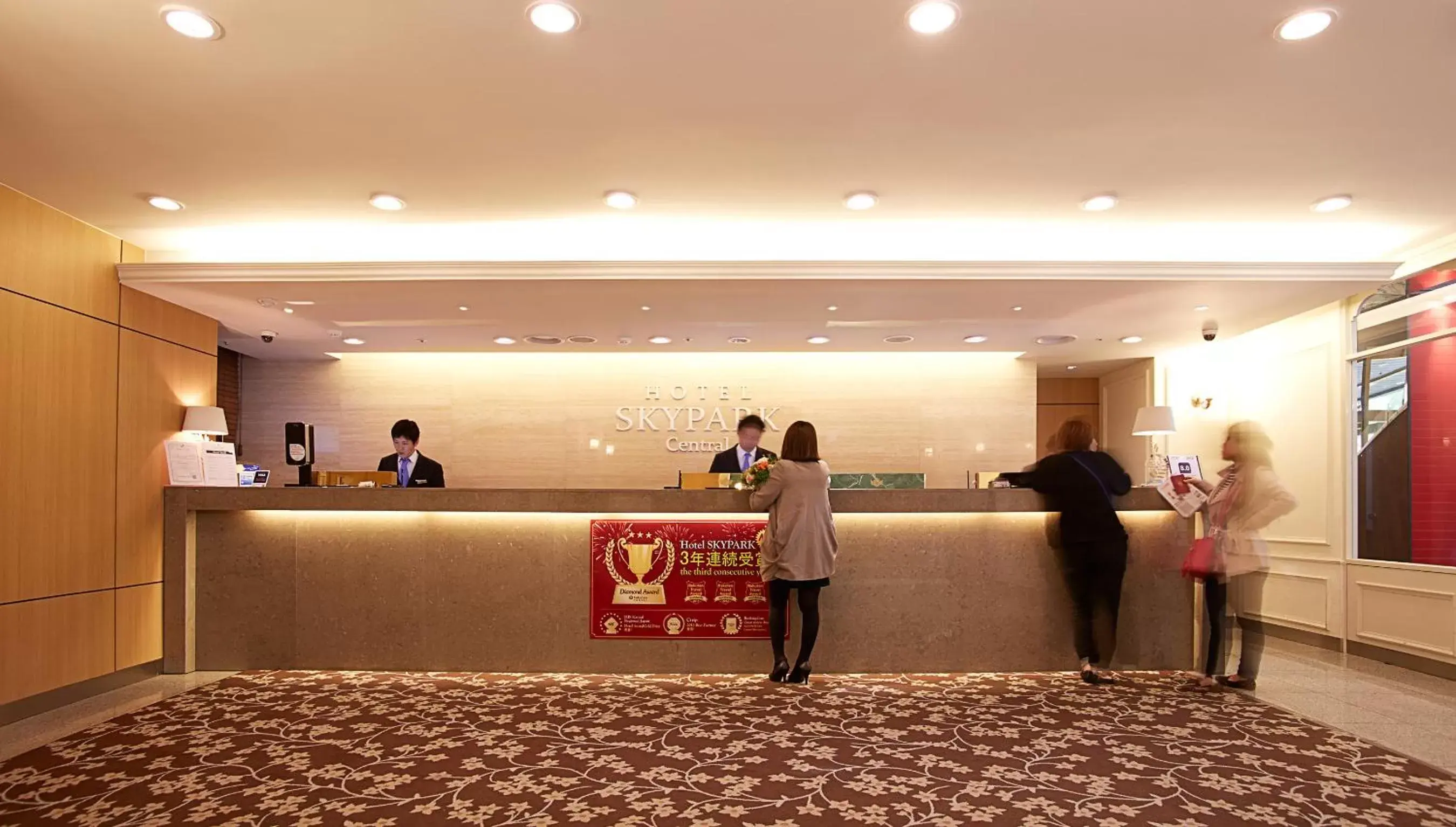 Lobby or reception in Hotel Skypark Central Myeongdong