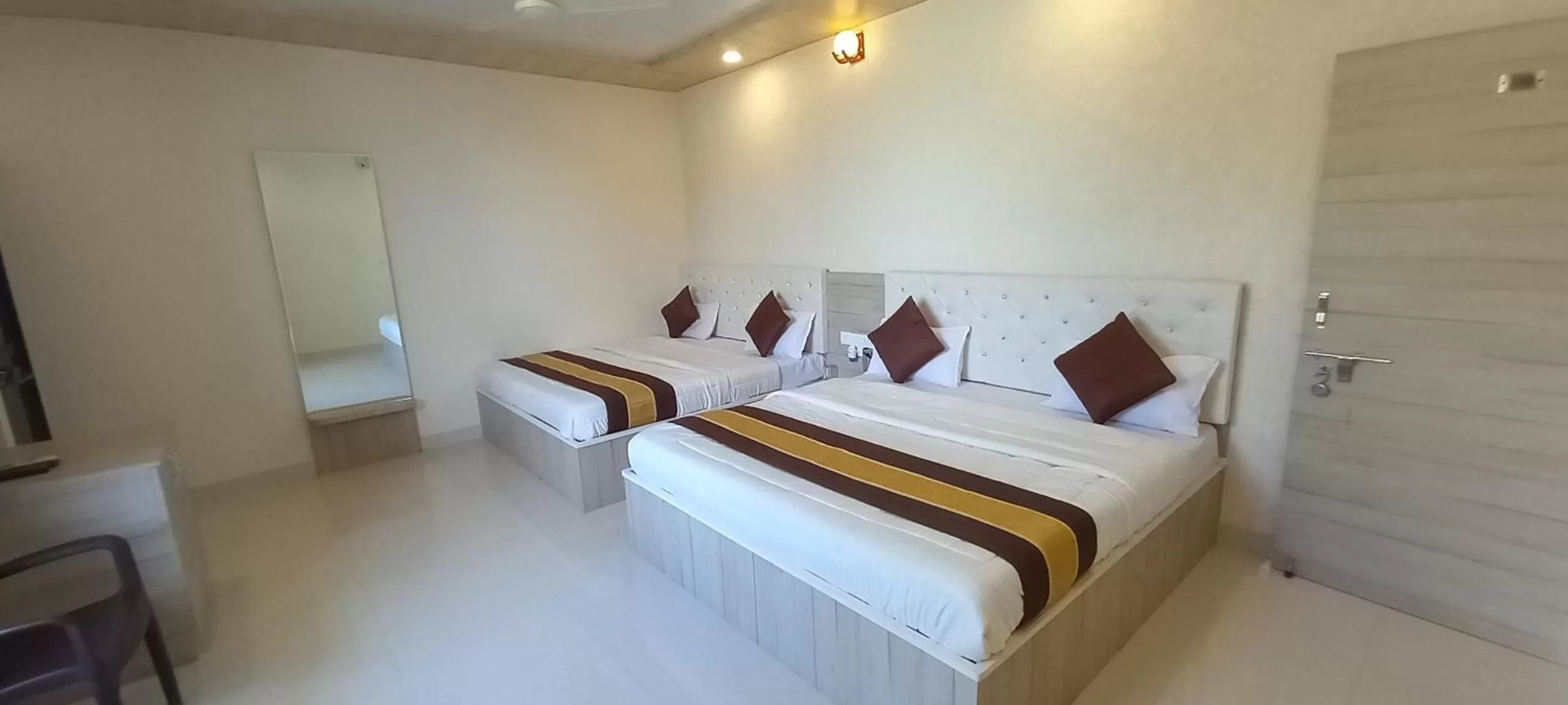 Bed in Sanjog Resort