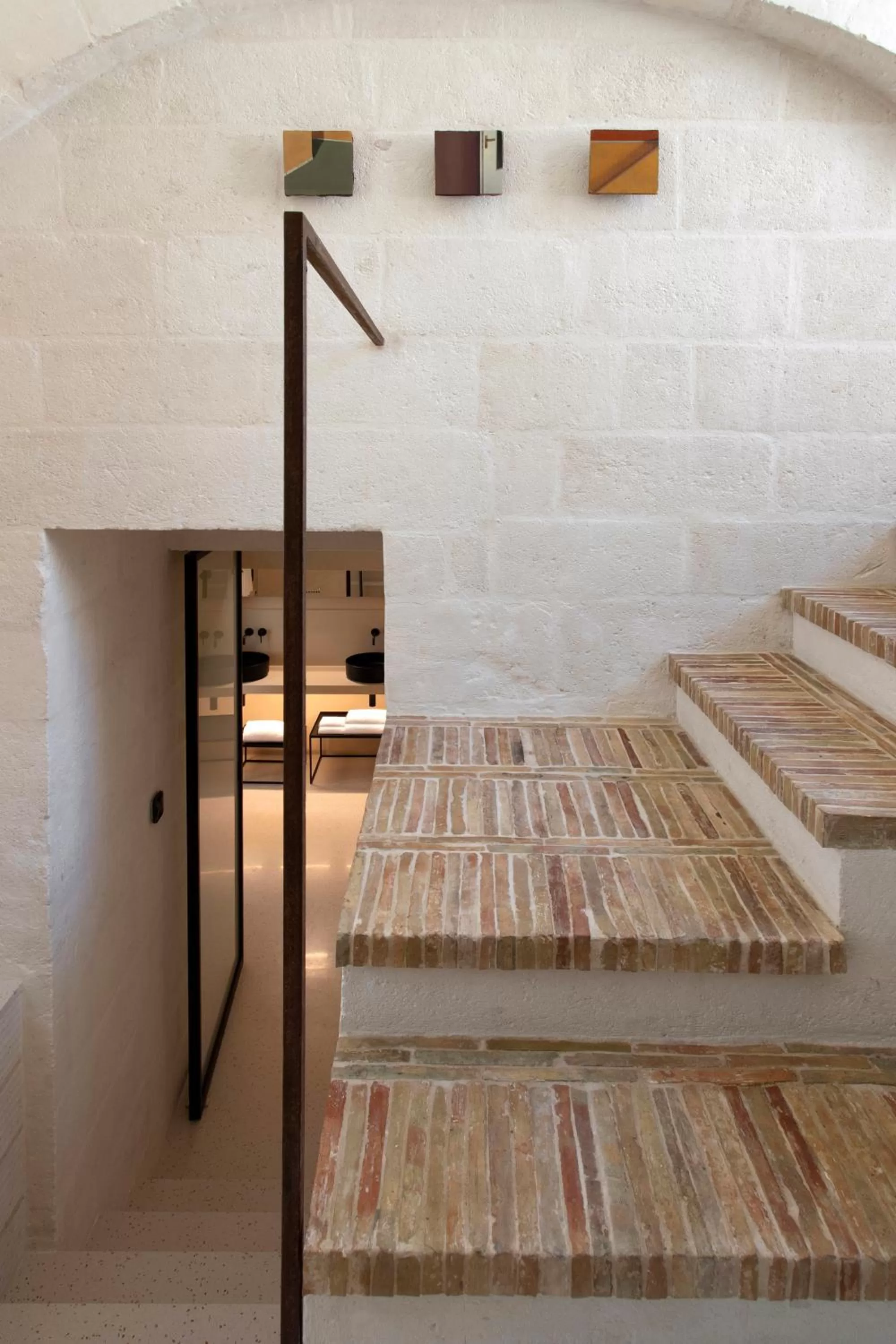 Facade/entrance, Bed in PIANELLE RESORT