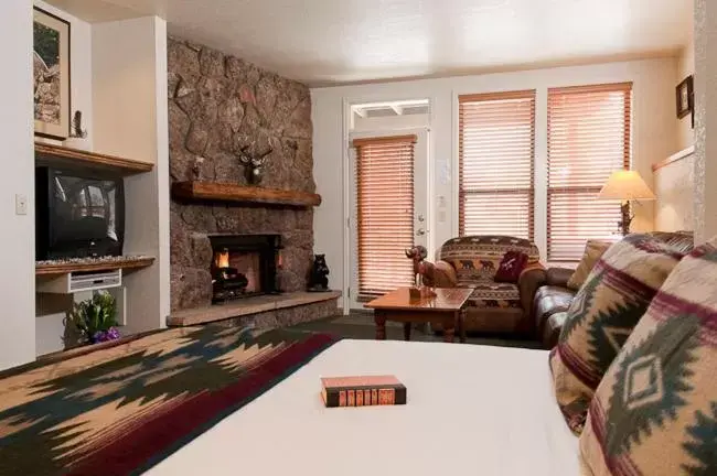 Bed in Wildwood Inn Bed in Wildwood Inn