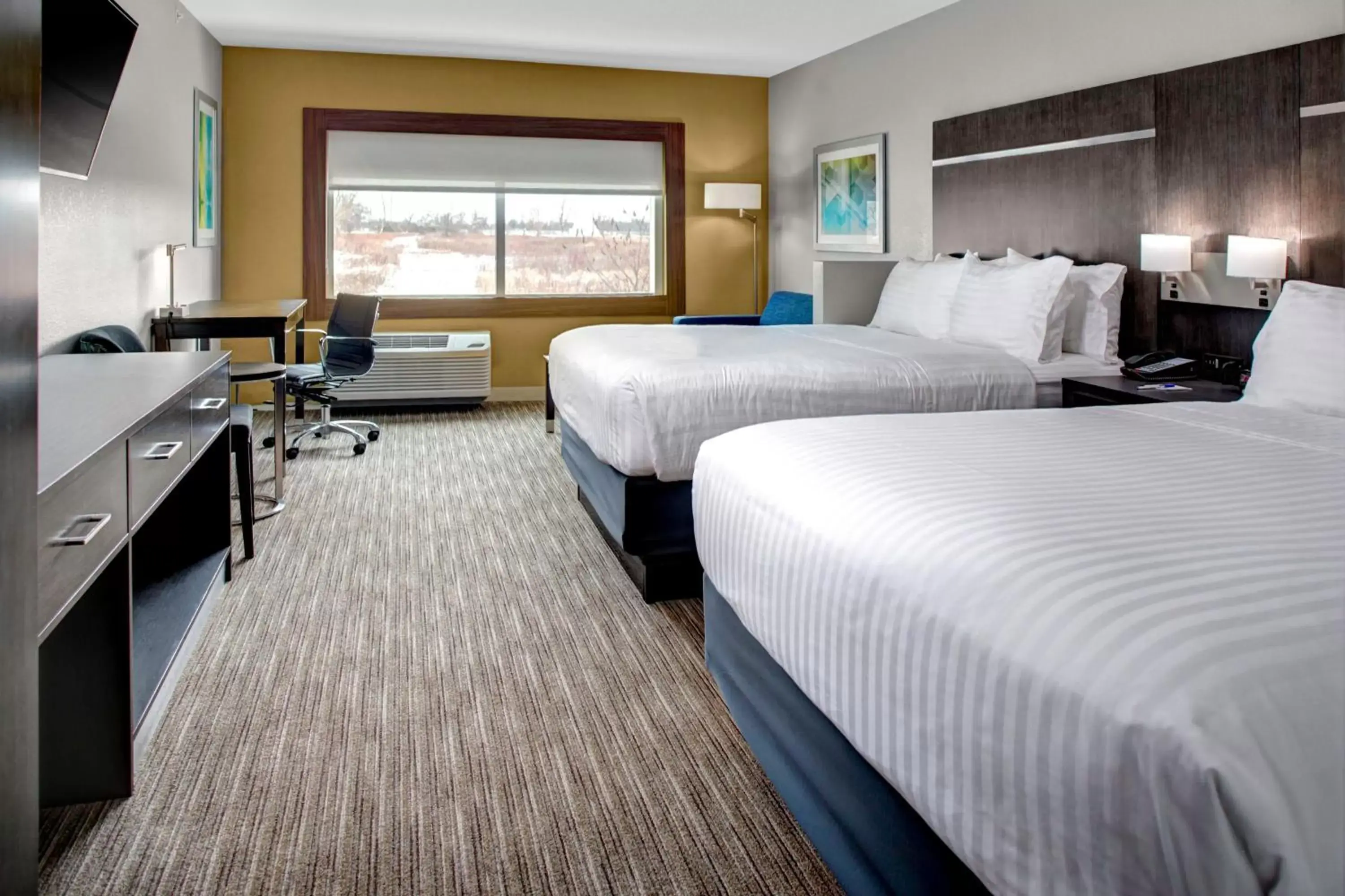 Standard Queen Room with Two Queen Beds - Communications and Mobility Accessible in Holiday Inn Express & Suites Coldwater by IHG Standard Queen Room with Two Queen Beds - Communications and Mobility Accessible in Holiday Inn Express & Suites Coldwater by IHG