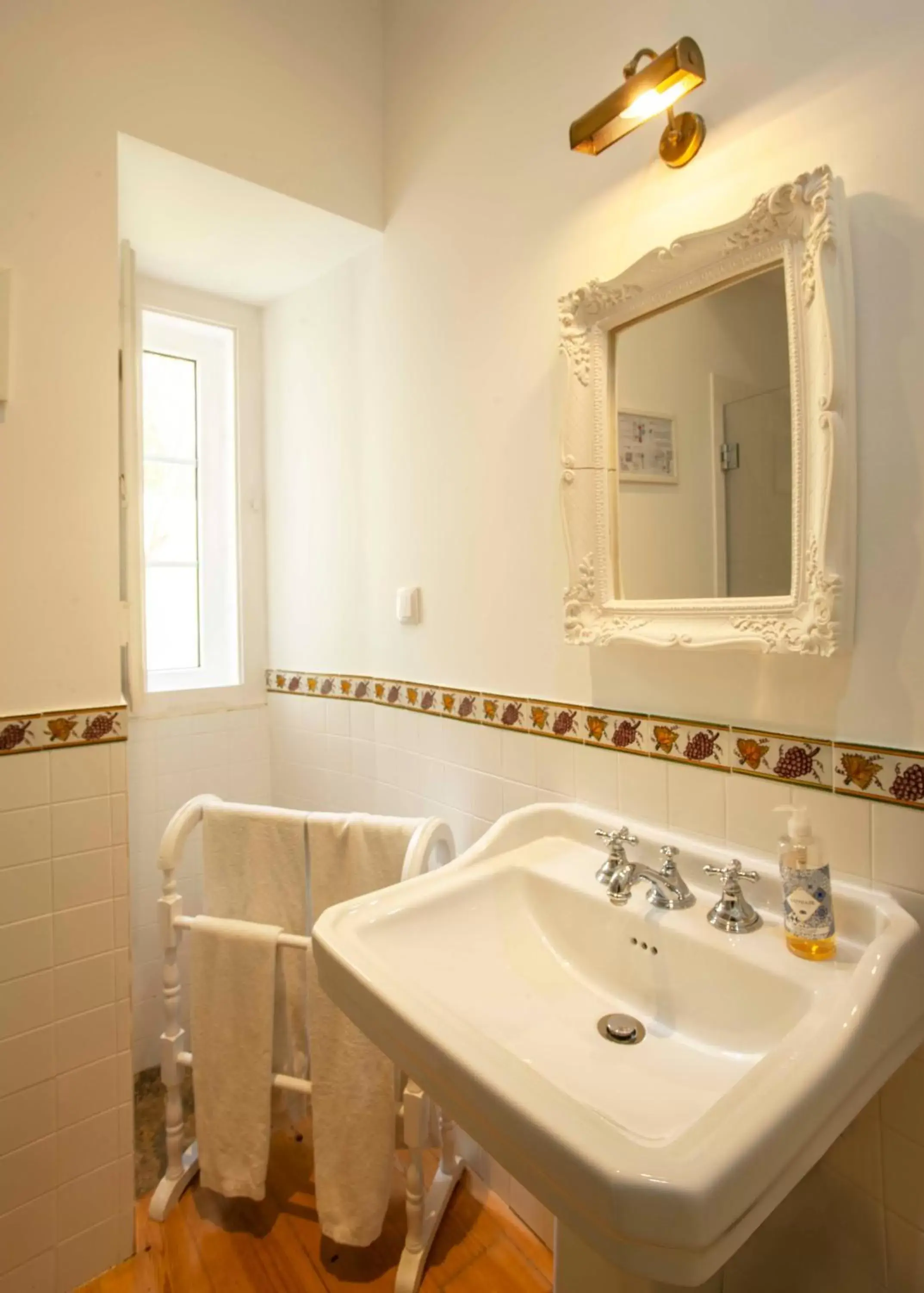 Bathroom in Palácio de Sintra Boutique House