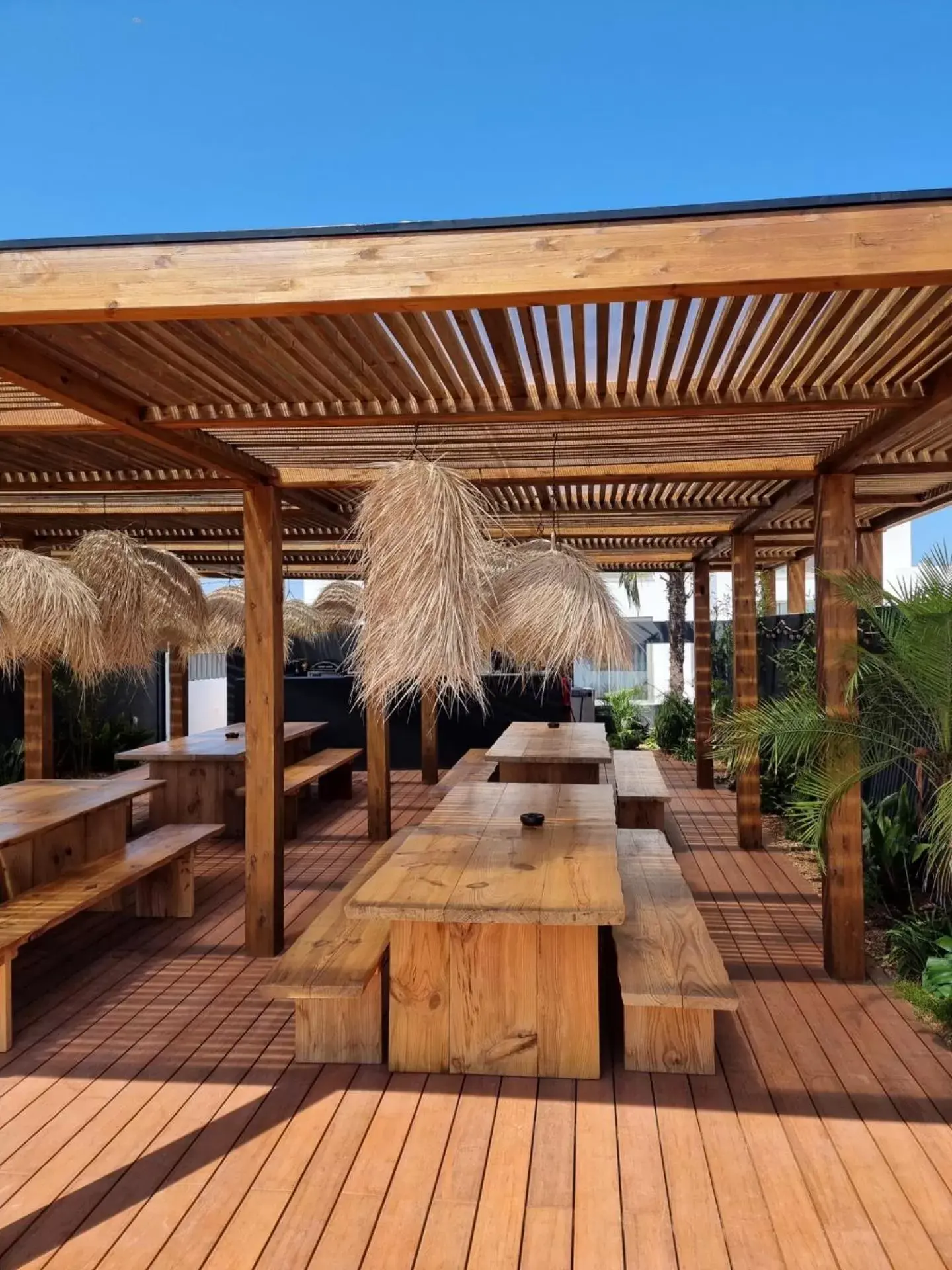 Patio in The Salty Pelican Yoga & Surf Retreat