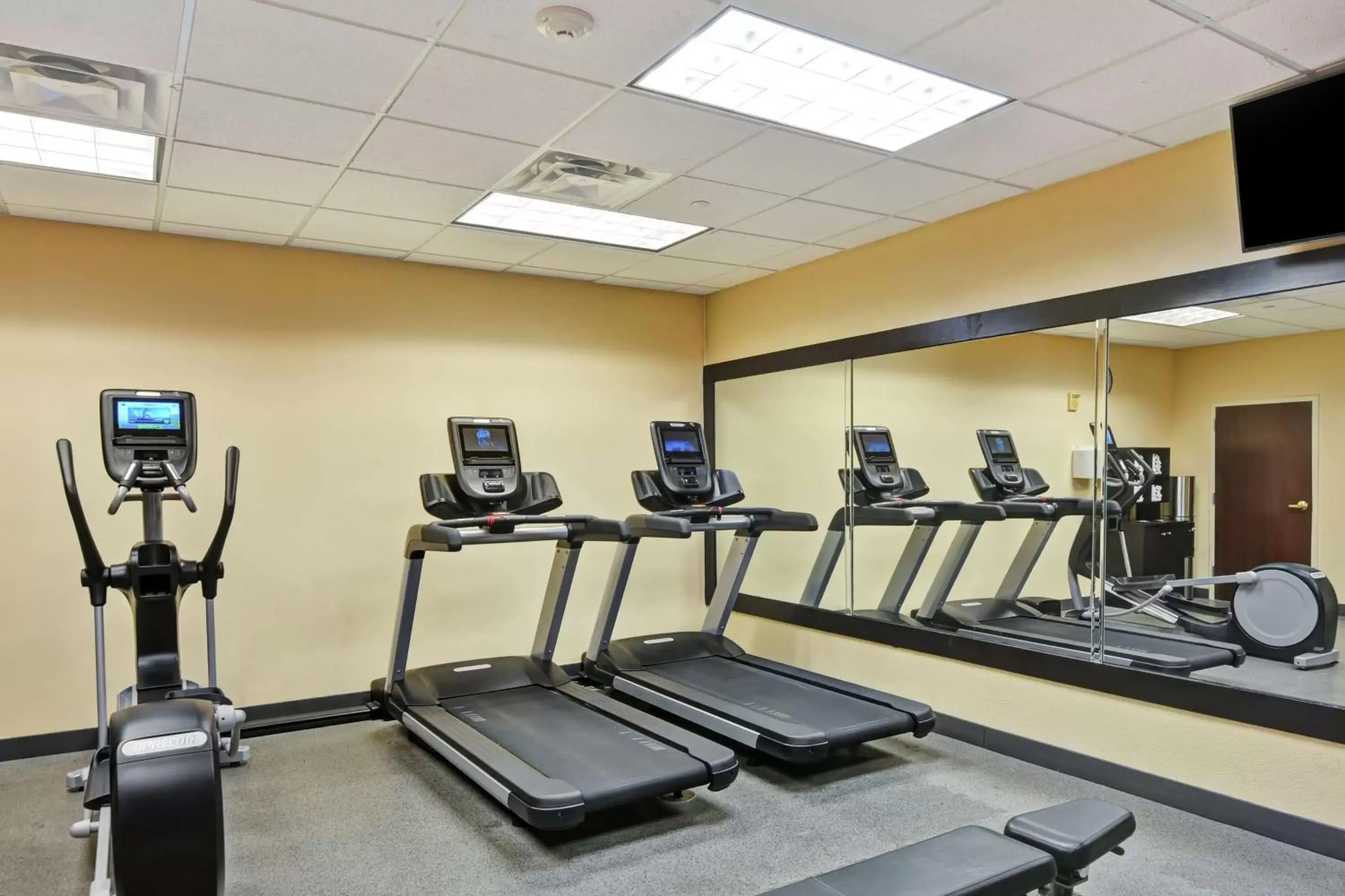 Fitness centre/facilities, Fitness Center/Facilities in Homewood Suites by Hilton Houston Near the Galleria