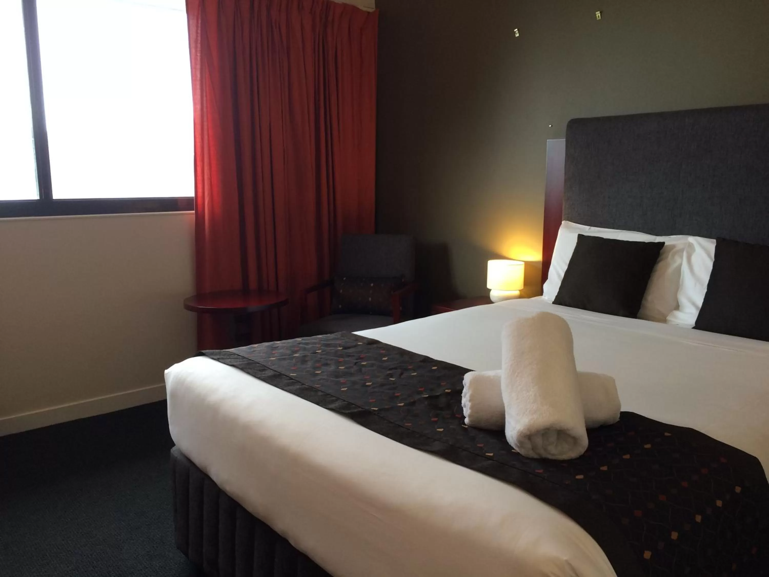 Bedroom, Bed in Madison Plaza Townsville
