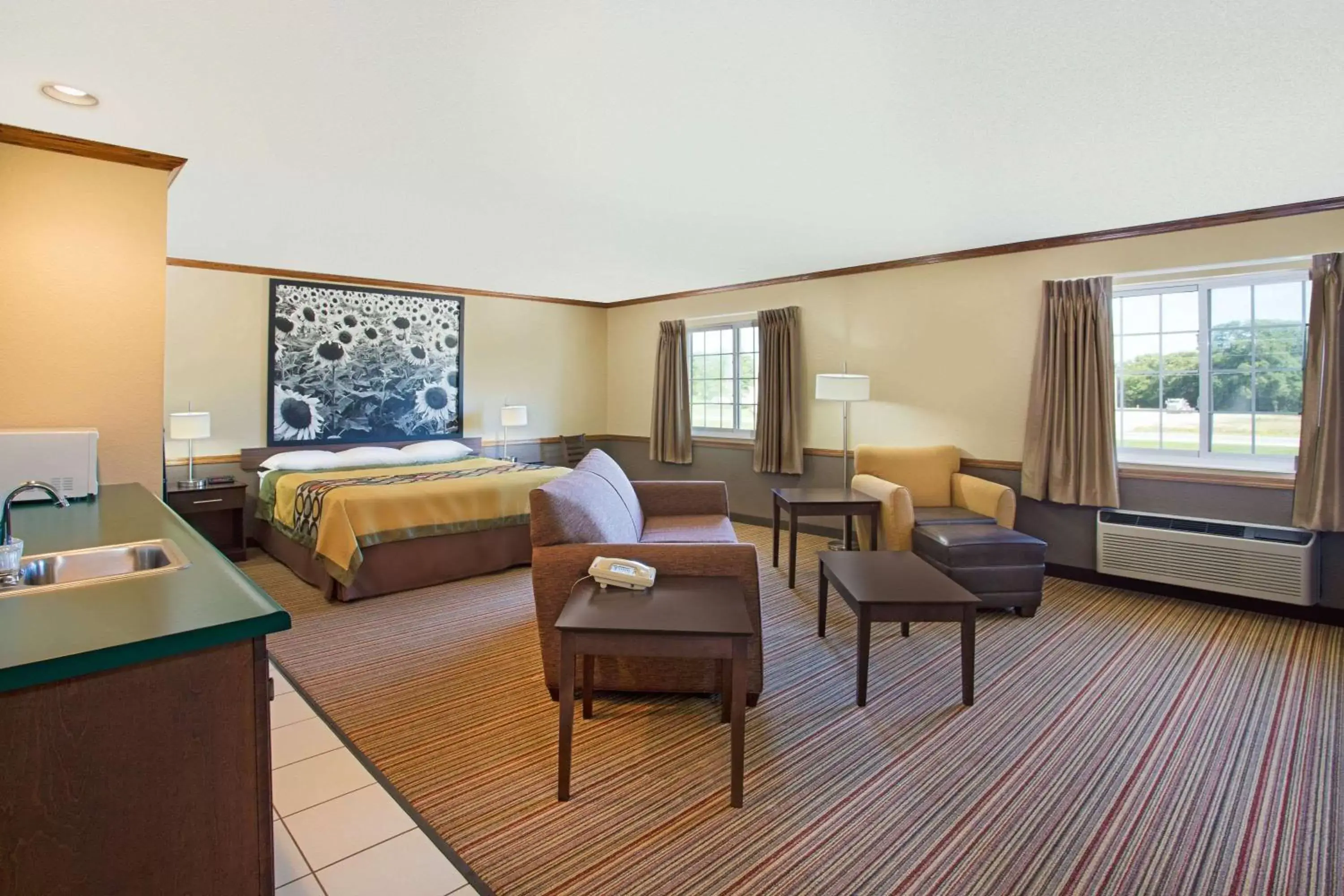 King Studio Suite - Non-Smoking in Super 8 by Wyndham New Hampton King Studio Suite - Non-Smoking in Super 8 by Wyndham New Hampton