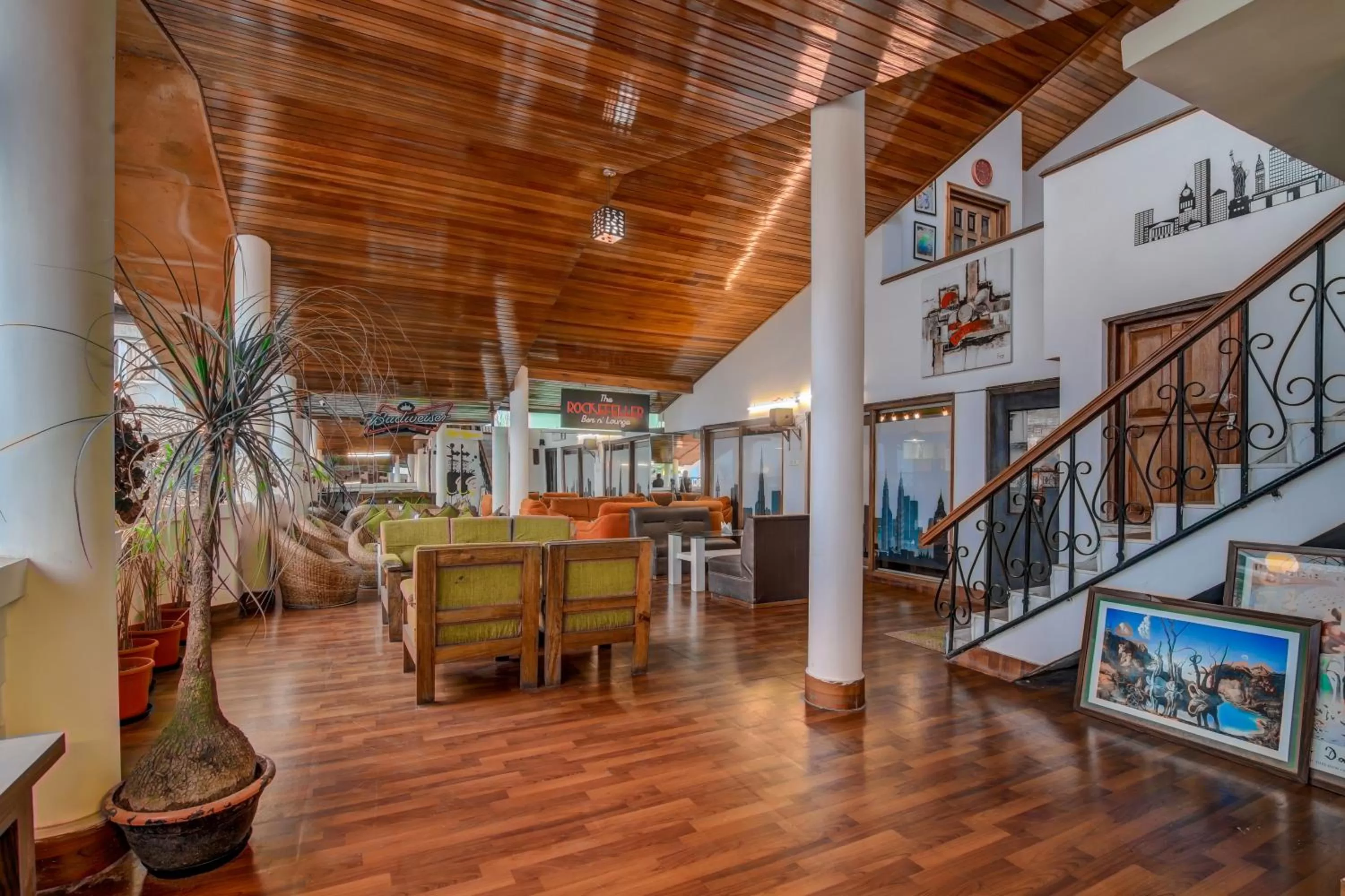 Lounge or bar in Muscatel Yavachi - 400 Mts from MG Marg