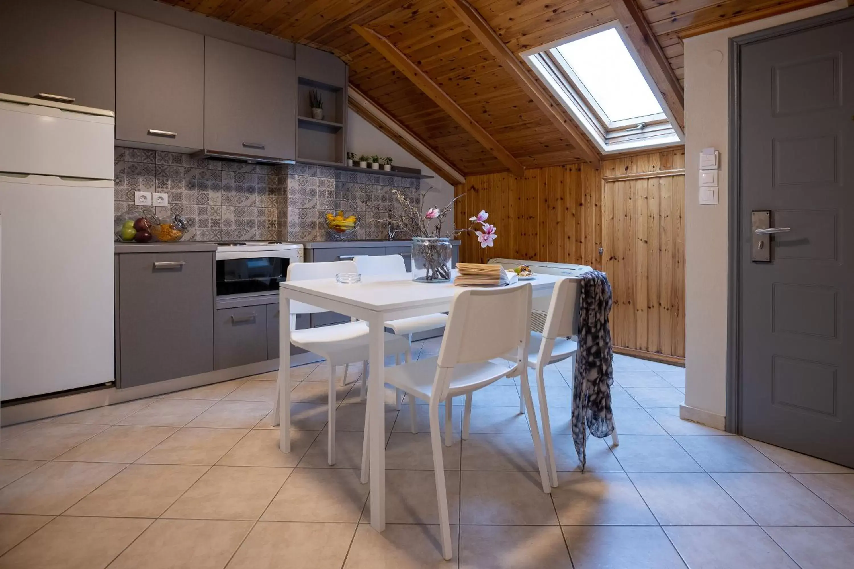 Kitchen or kitchenette in Nantin Hotel Ioannina