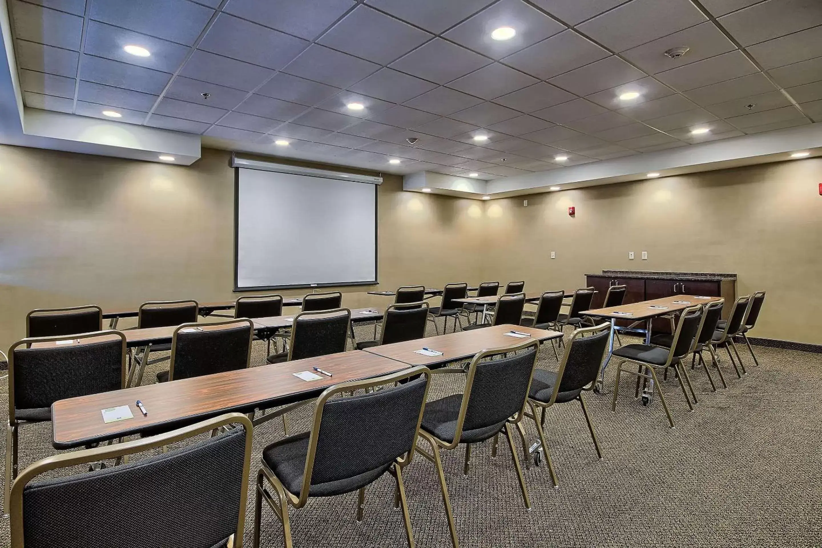 Meeting/conference room in Comfort Inn & Suites Wadsworth