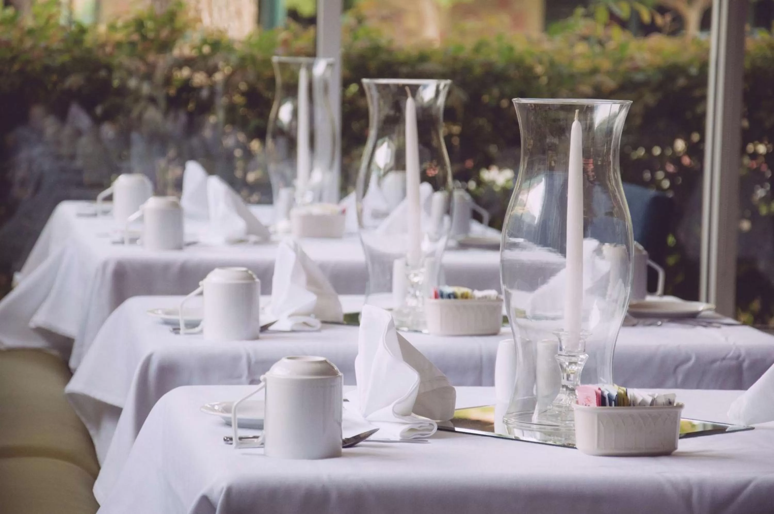 Restaurant/places to eat in Hilton Garden Inn Fairfield