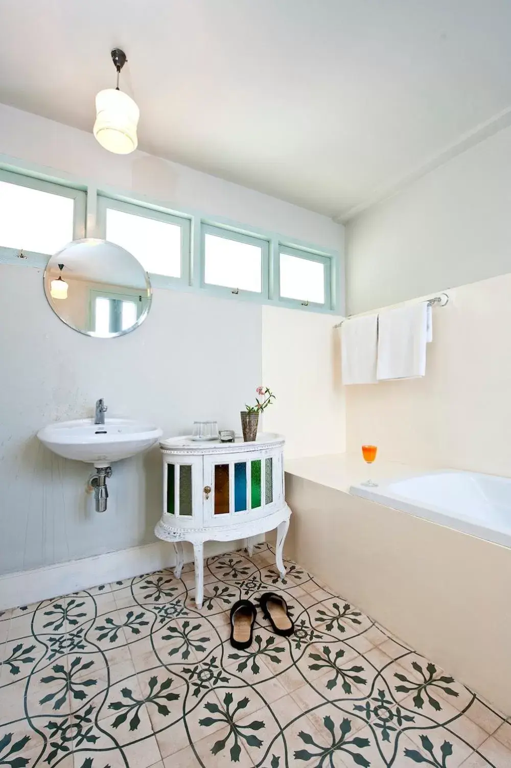 Bathroom, Seating Area in Villa Duangchampa