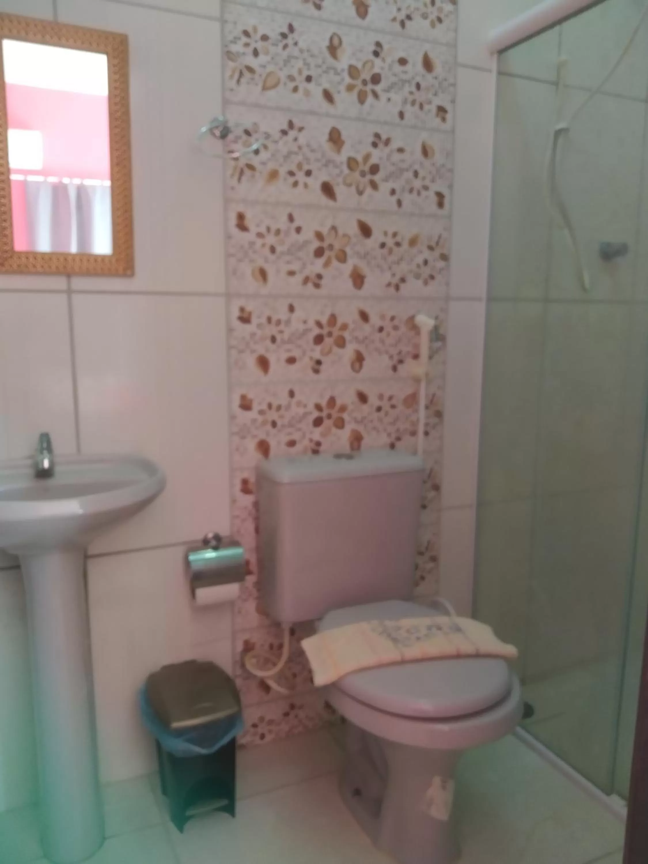 Bathroom in Pousada Recanto Canaã