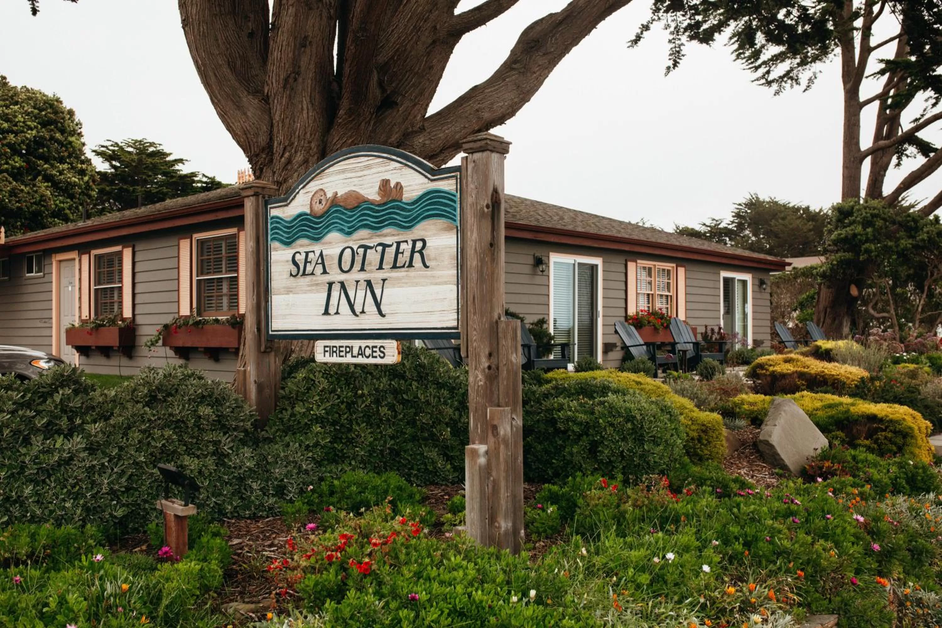Property building in Sea Otter Inn