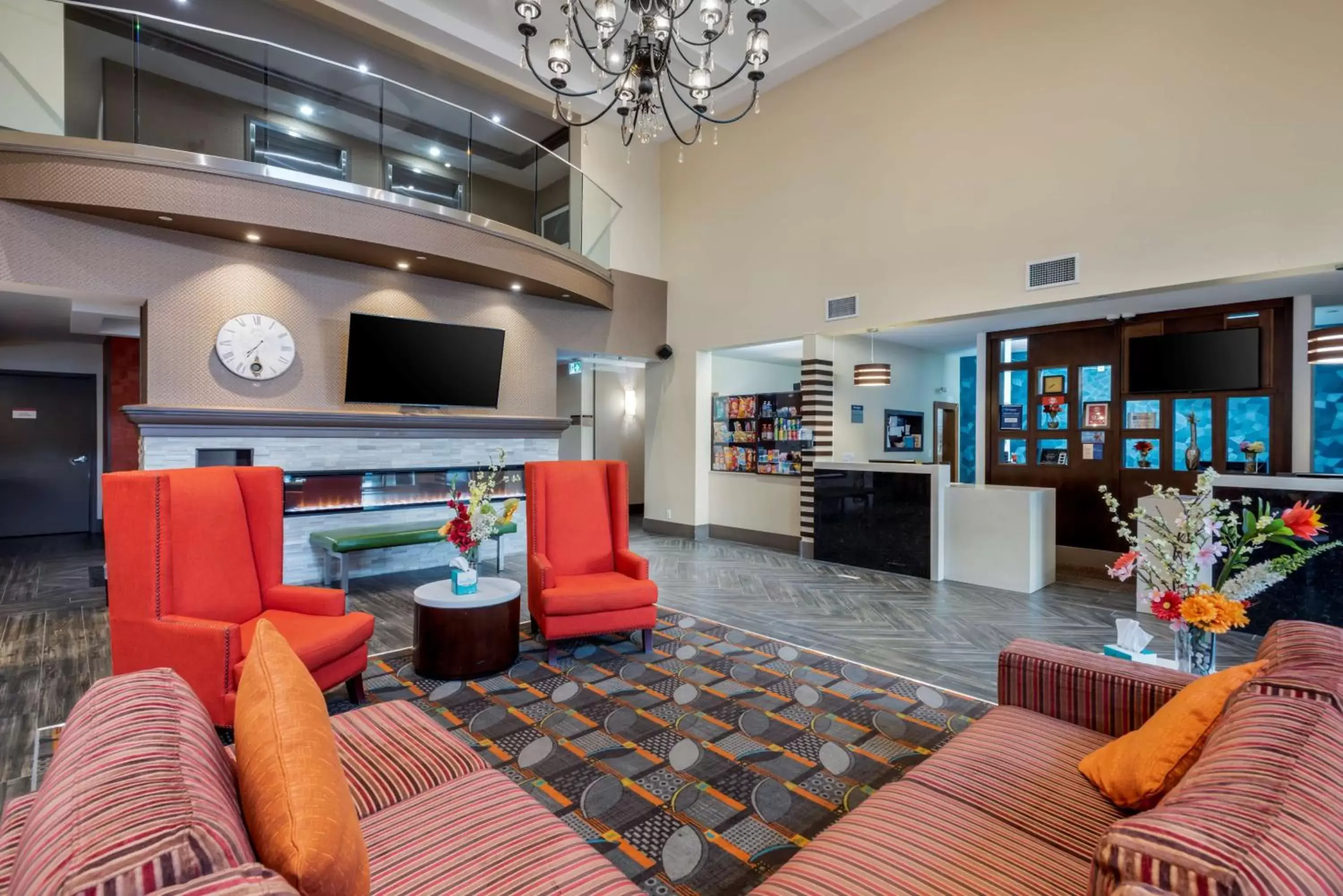 Lobby or reception, Seating Area in Best Western Plus Chateau Fort St. John