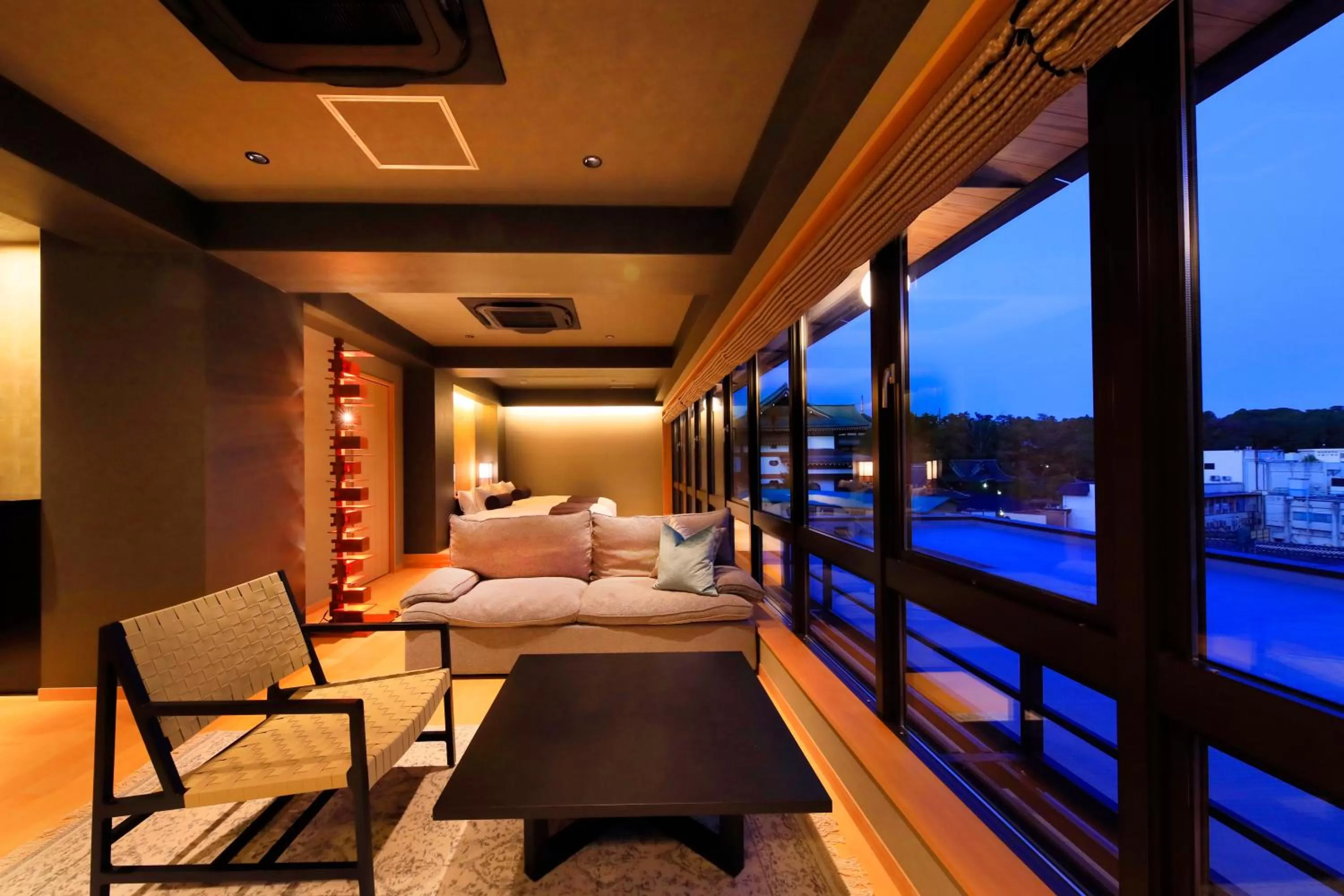 Photo of the whole room, Bed in Waqoo Naritasanmonzen