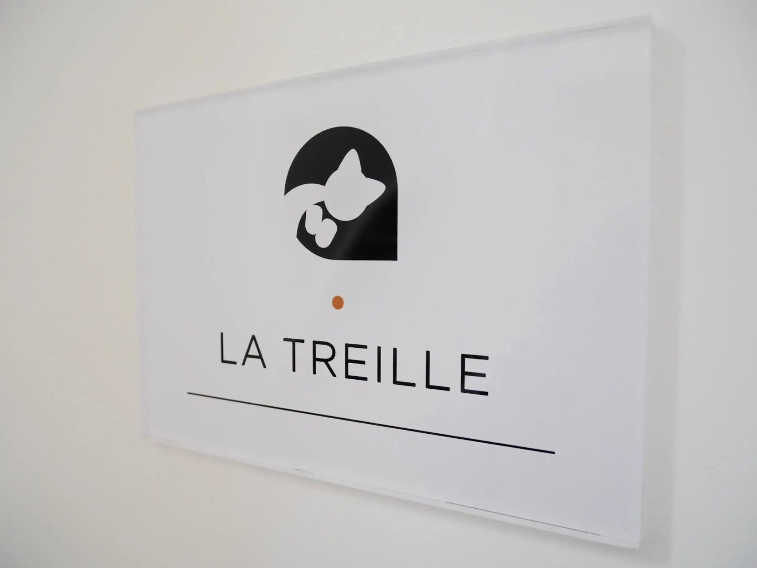 Other, Property Logo/Sign in Le Chat Qui Dort - Vieux Lille II