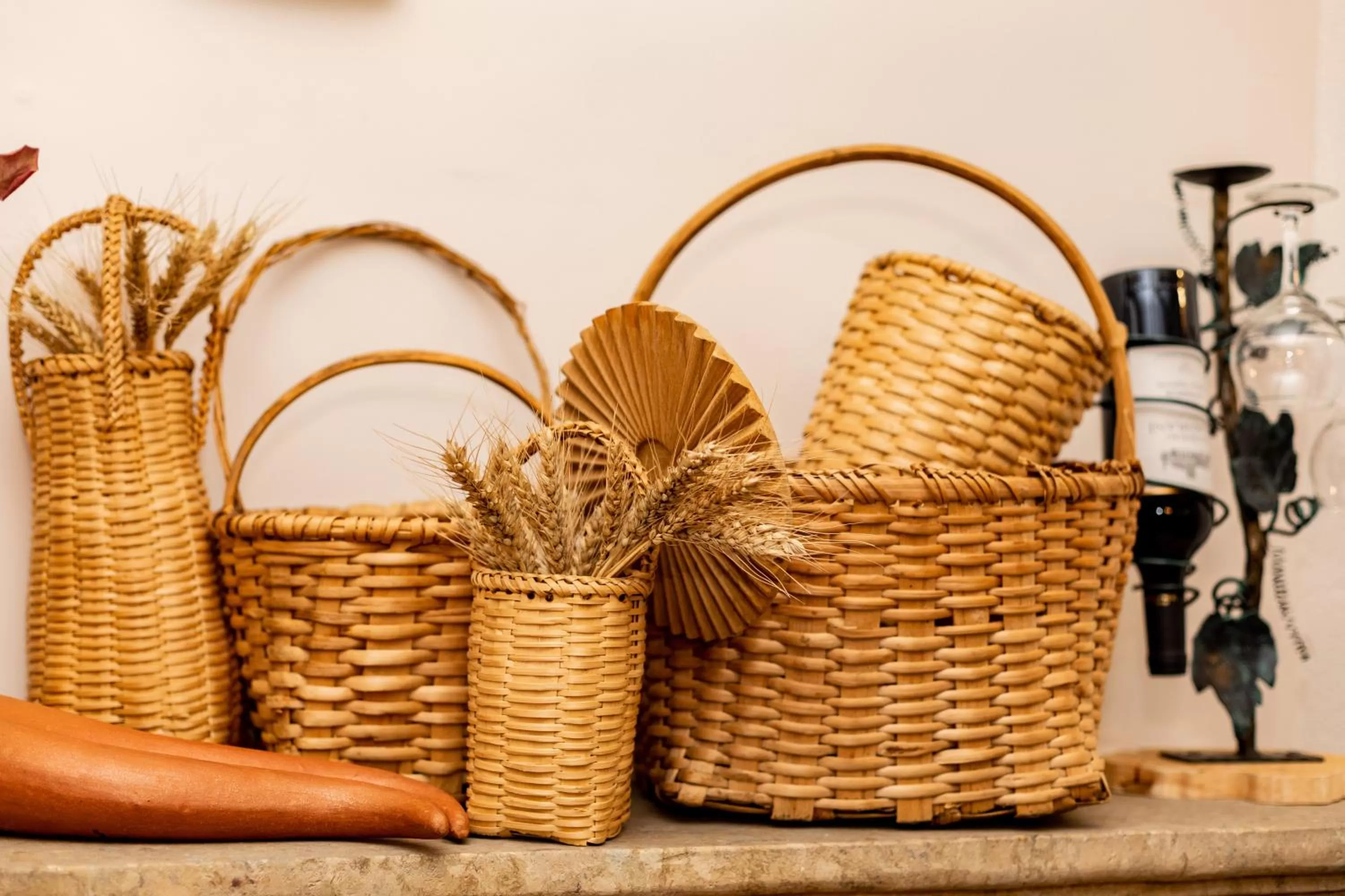 Restaurant/places to eat in Old Side Corner