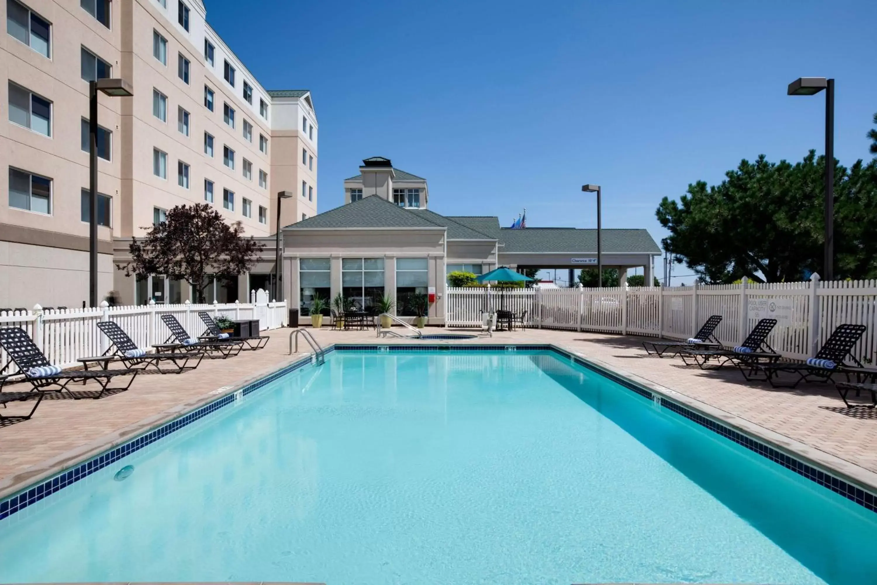 Property building, Swimming Pool in Hilton Garden Inn Oklahoma City Airport