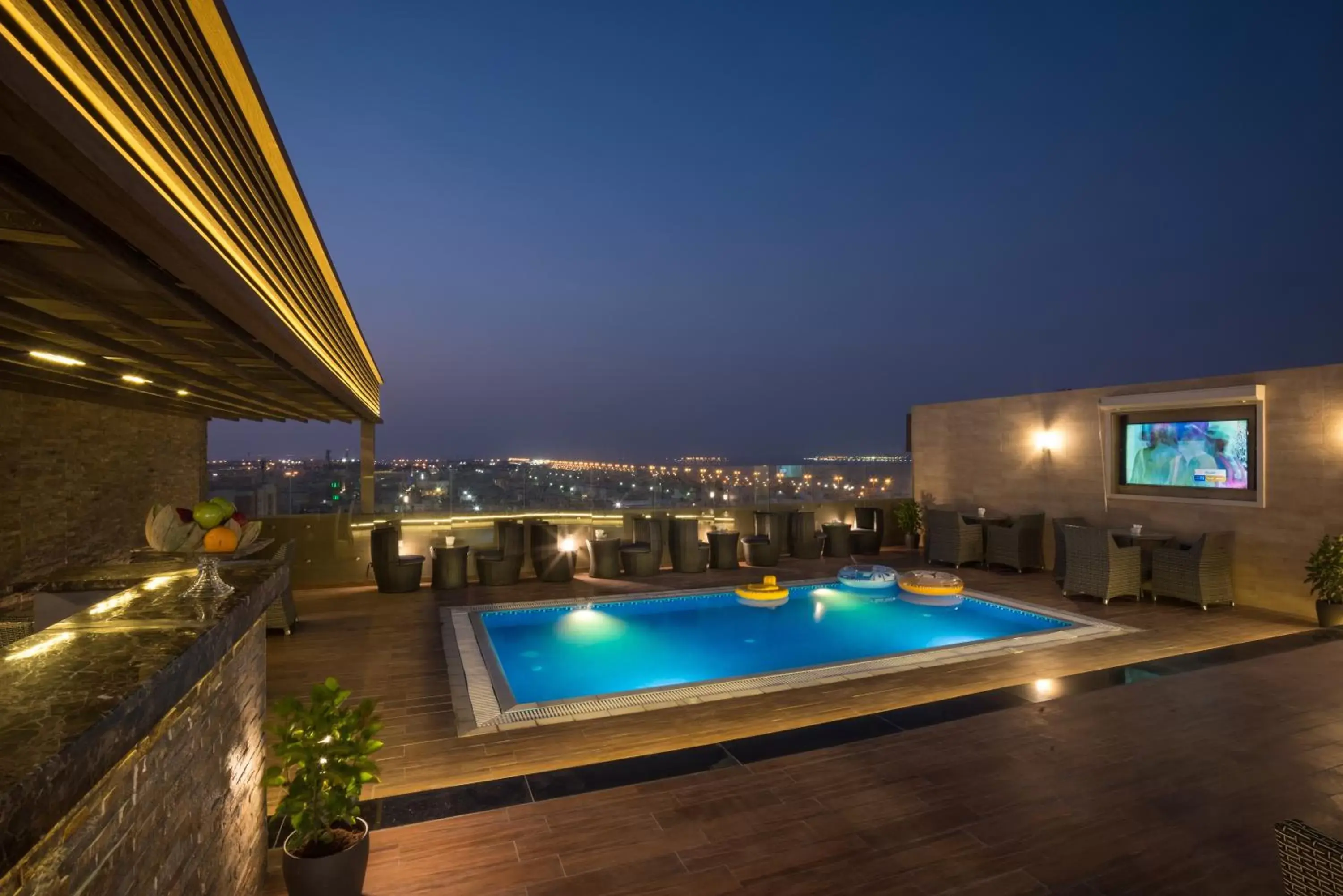 Lounge or bar in Naviti Warwick Dammam Lounge or bar in Naviti Warwick Dammam