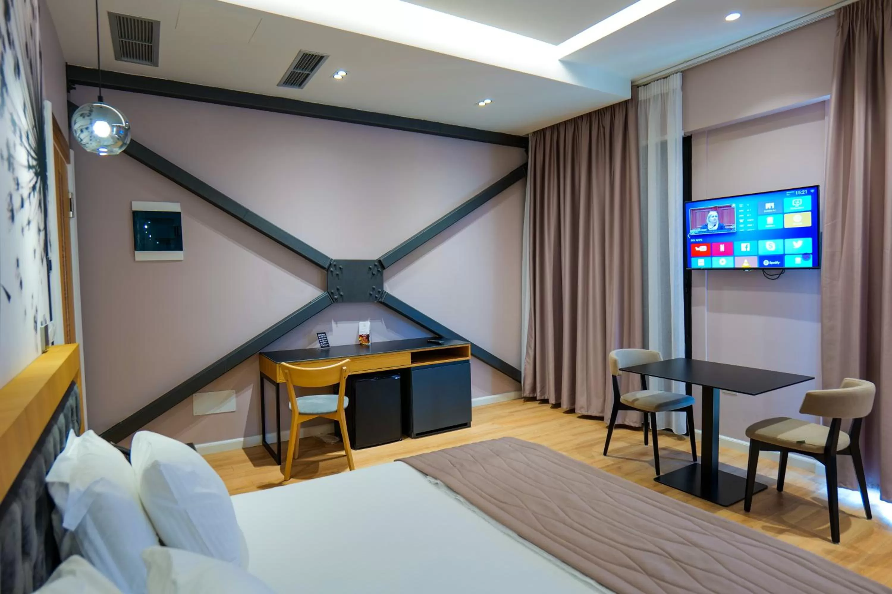 TV and multimedia, Bed in LORD Hotel