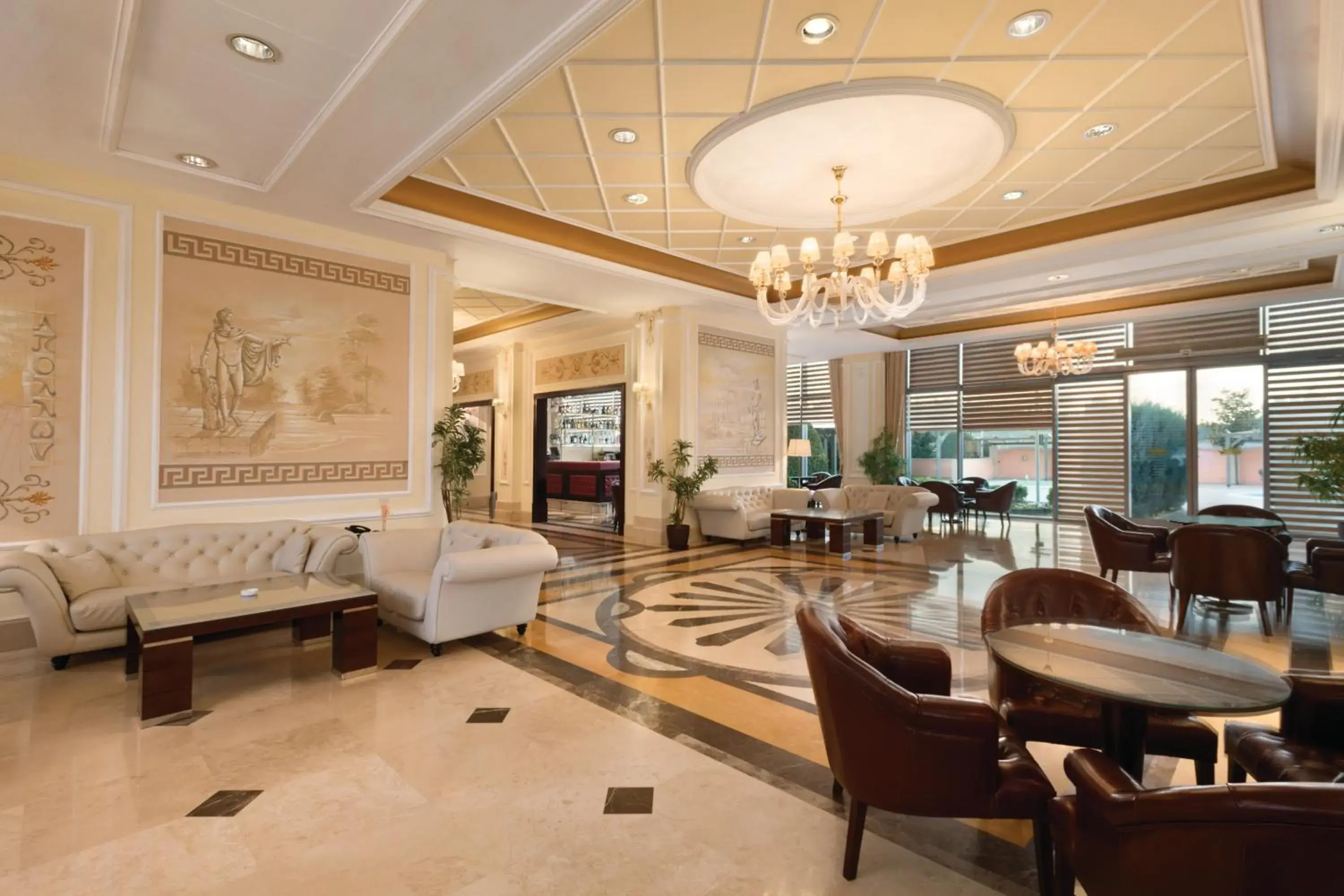 Lounge or bar in Ramada Plaza by Wyndham Gevgelija Lounge or bar in Ramada Plaza by Wyndham Gevgelija