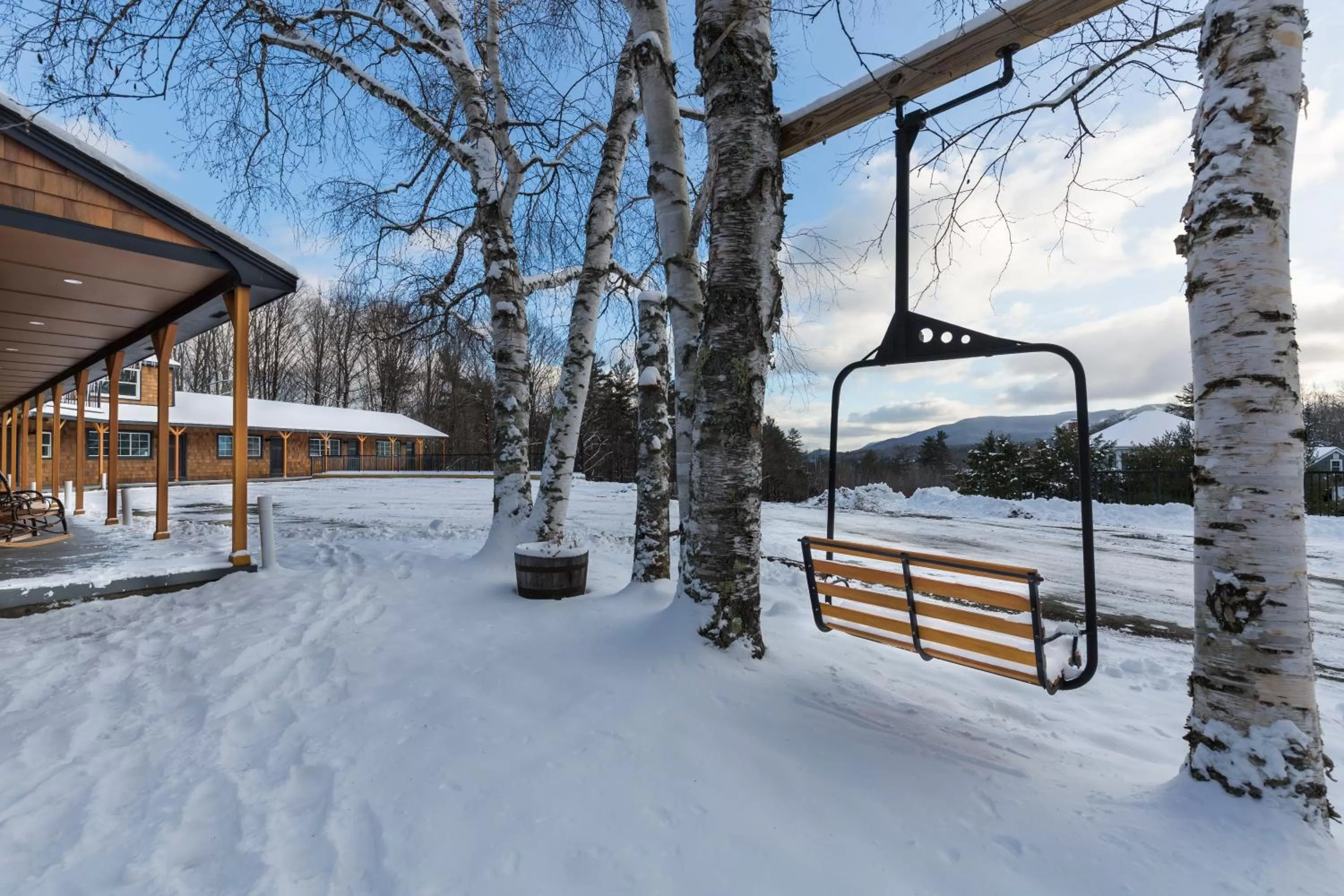 The Lodge by Sunapee Stays