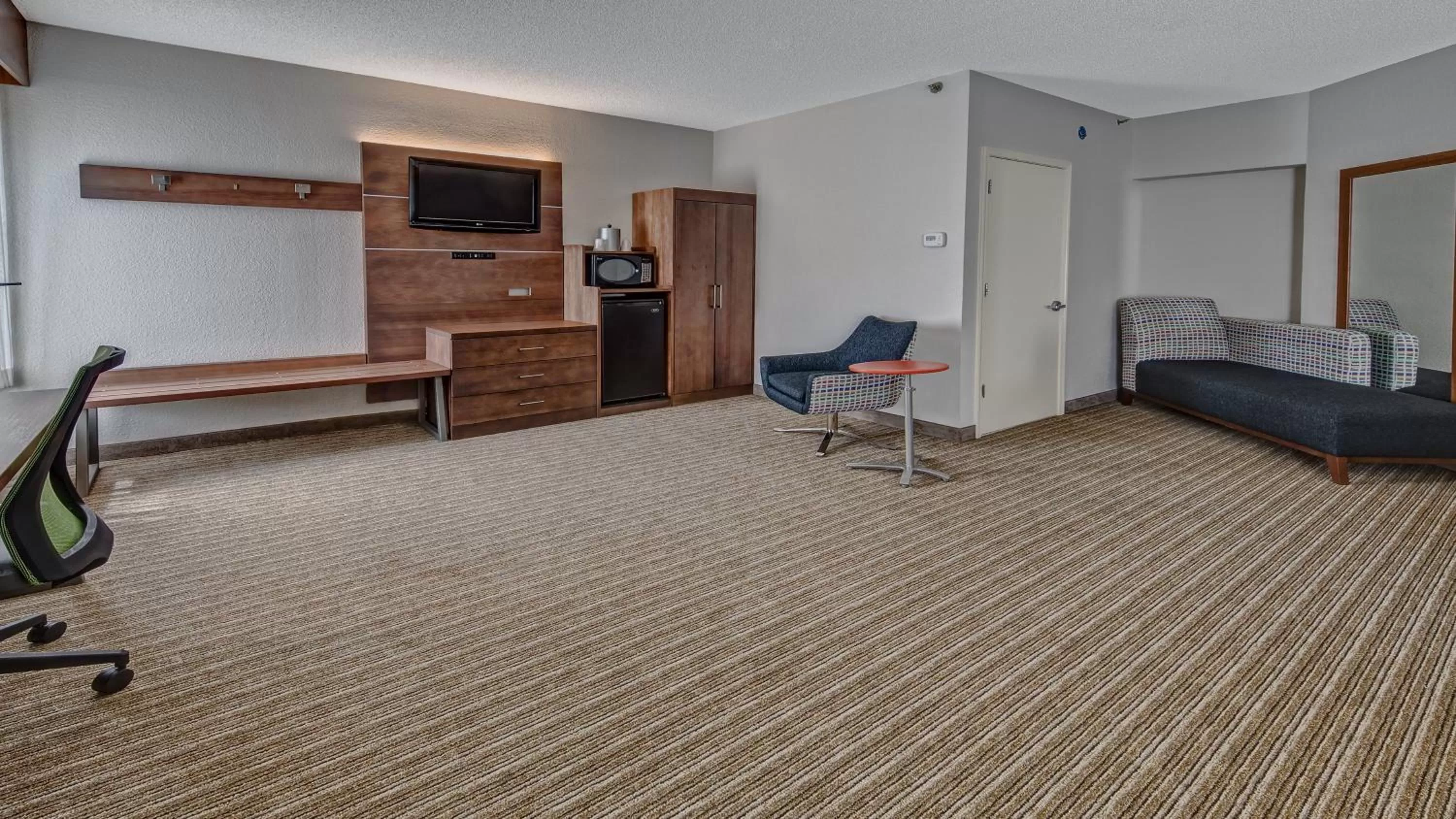 Photo of the whole room in Holiday Inn Express Memphis Medical Center - Midtown by IHG