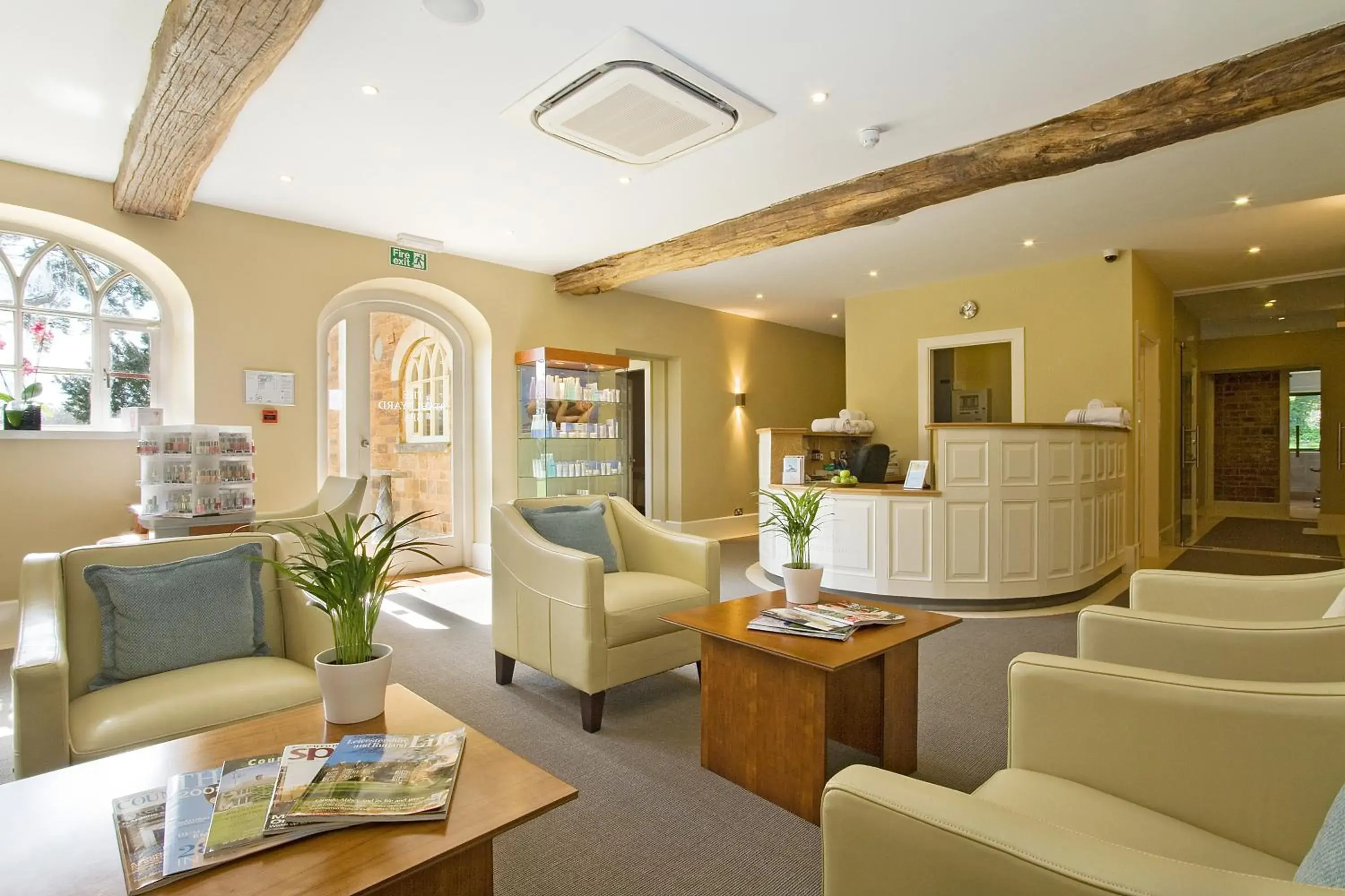 Spa and wellness centre/facilities, Lobby/Reception in Rushton Hall Hotel and Spa