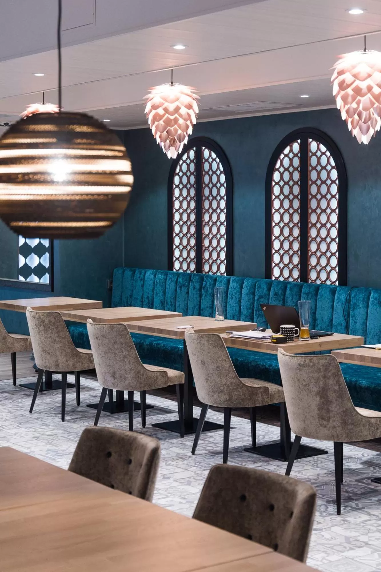 Restaurant/places to eat in Hotel Verso