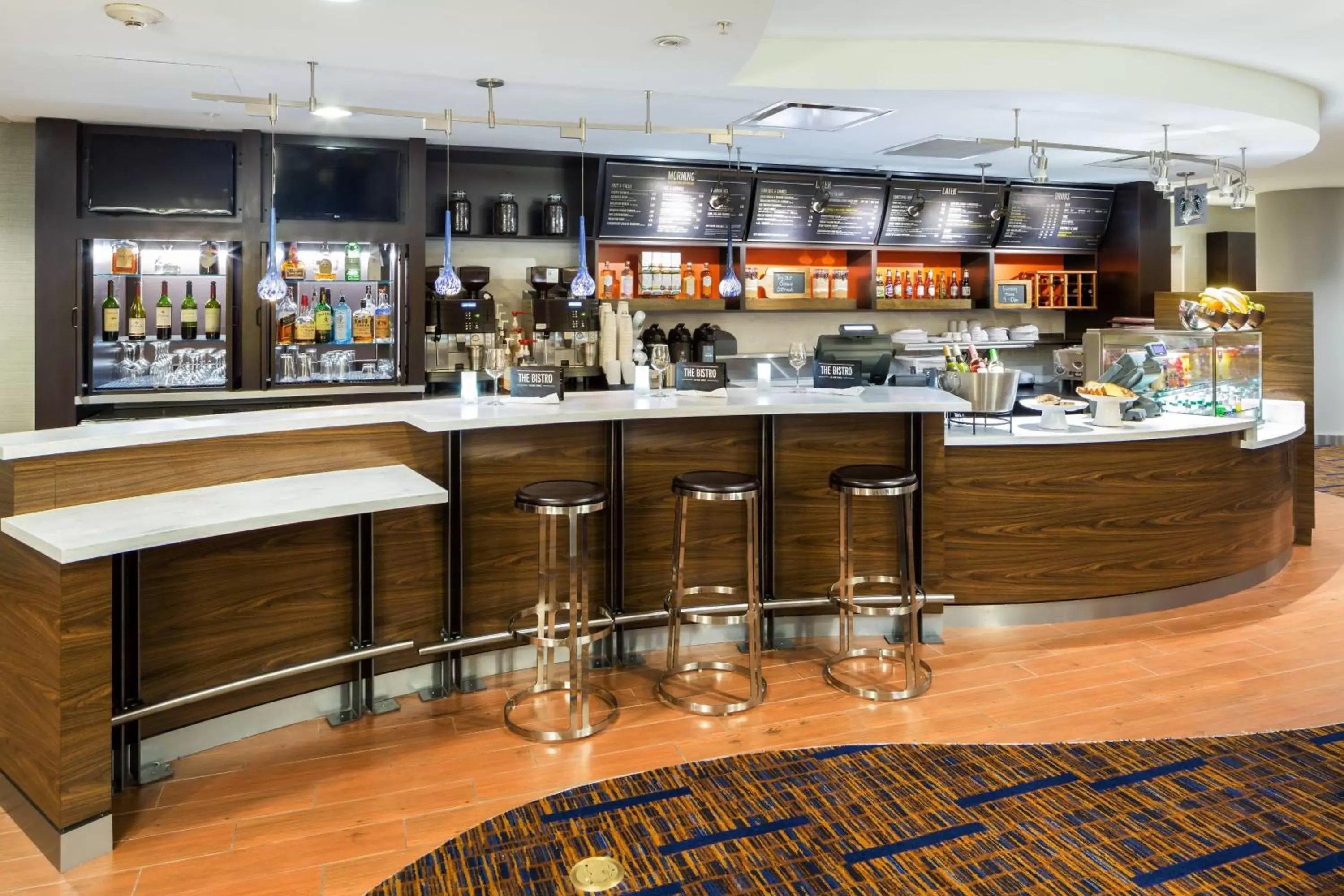Restaurant/places to eat, Lounge/Bar in Courtyard by Marriott Houston Galleria