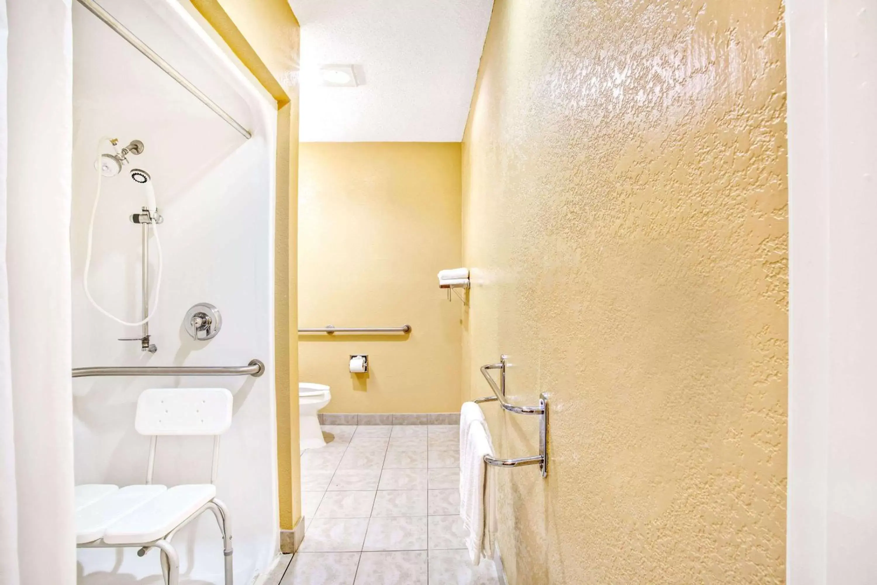 Bathroom in Microtel Inn & Suites Newport News