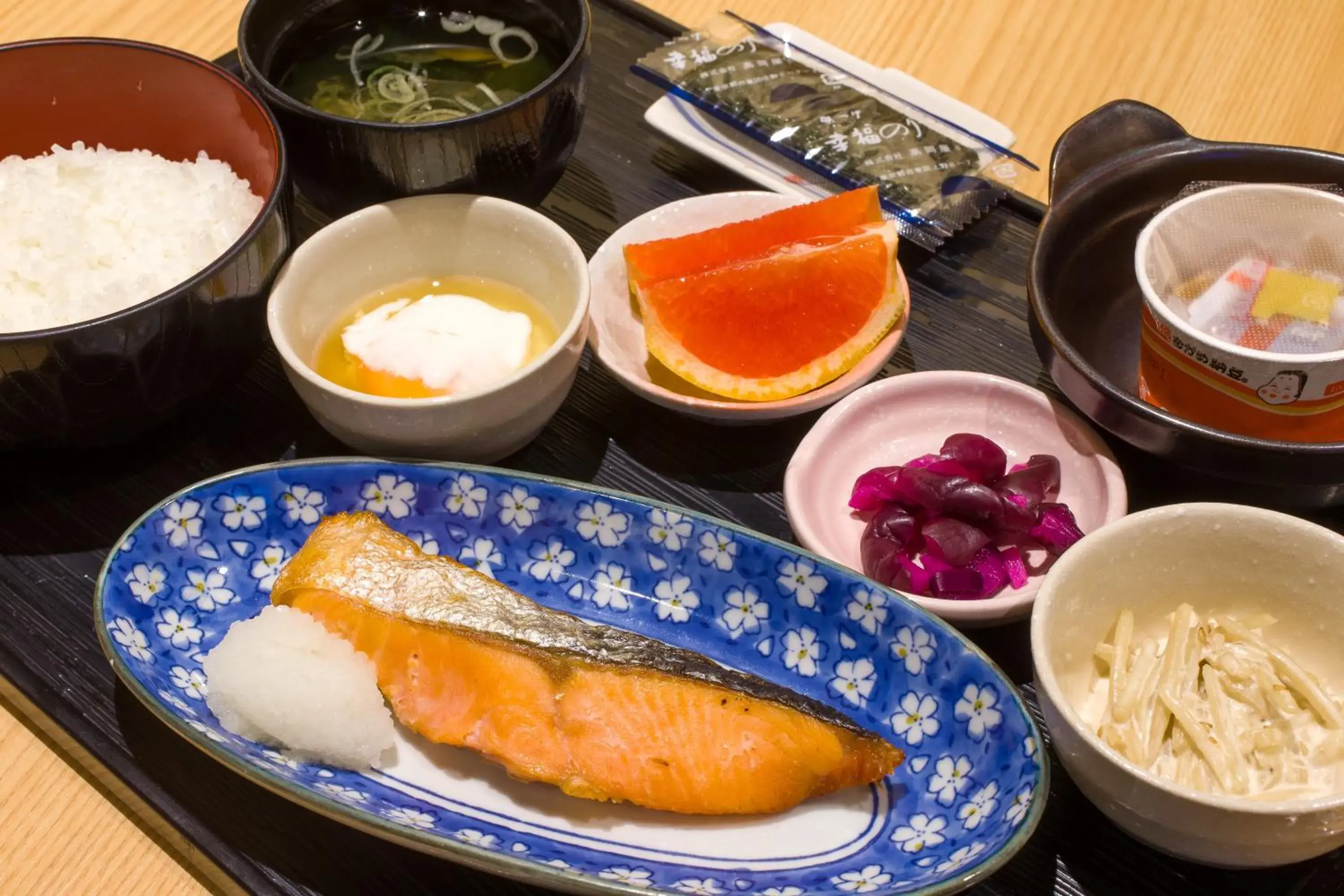 Breakfast in Ochanomizu Inn Breakfast in Ochanomizu Inn