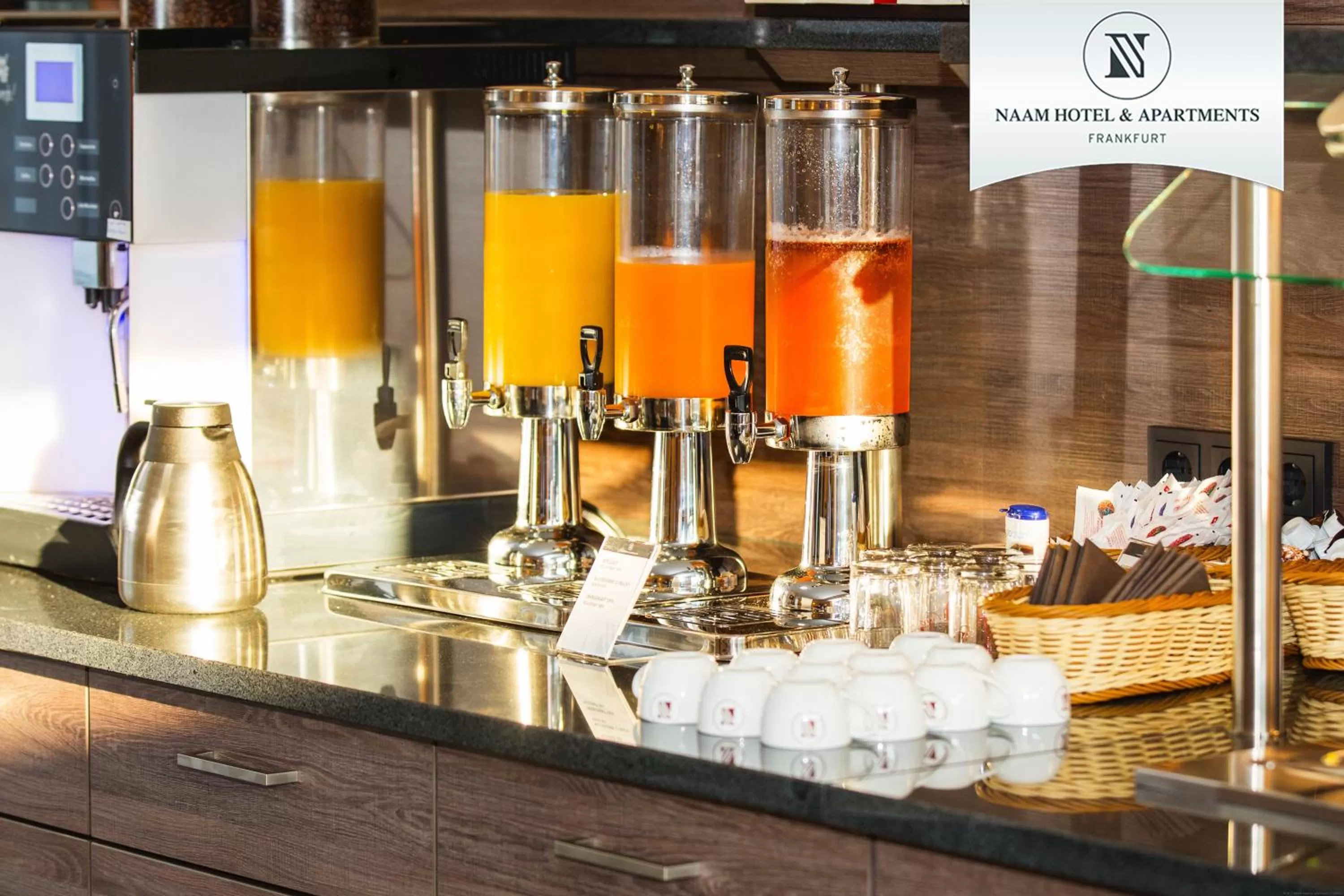 Breakfast in Naam Hotel & Apartments Frankfurt City-Messe Airport