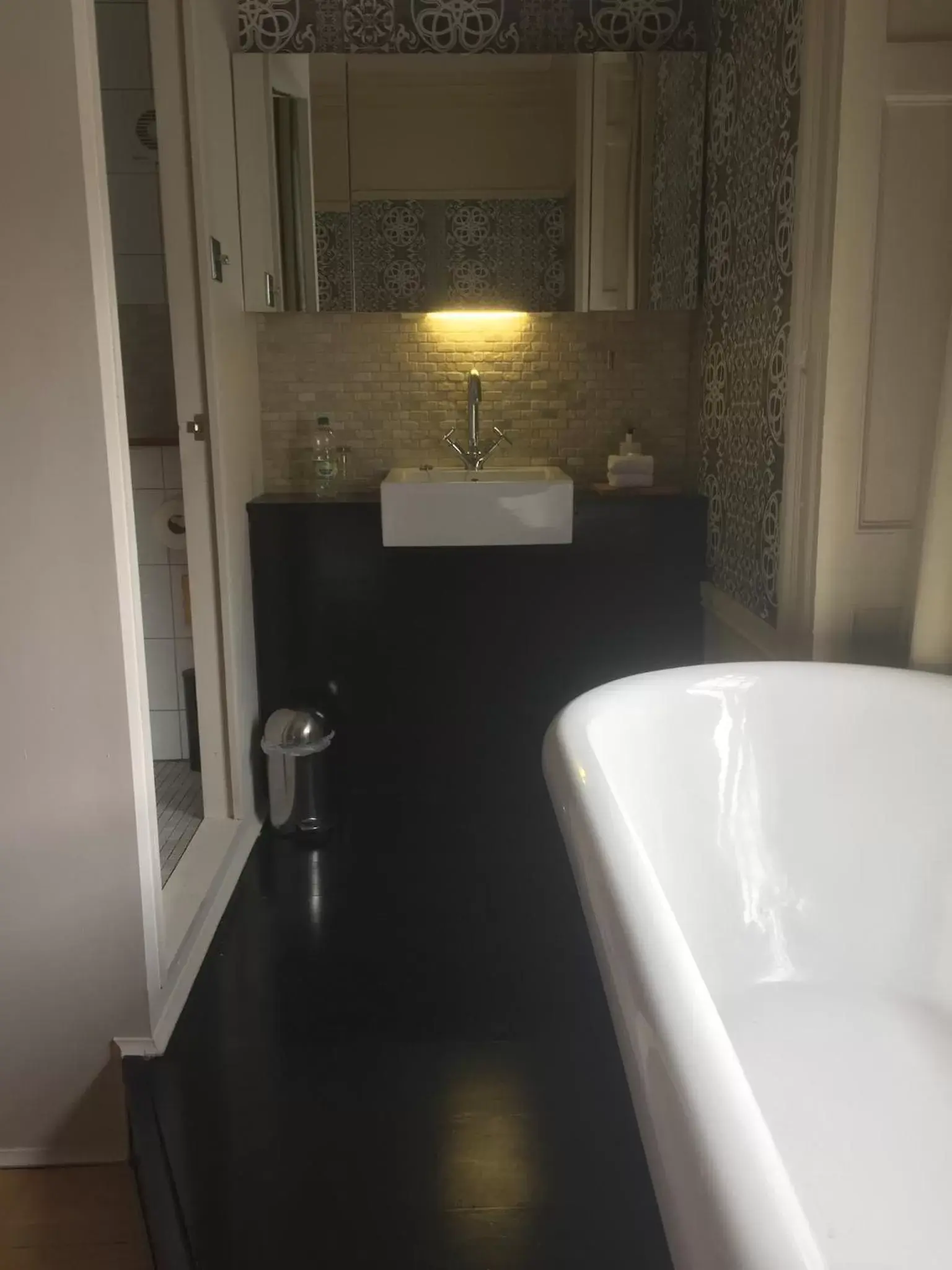 Bathroom in manorhaus RUTHIN - manorhaus collection