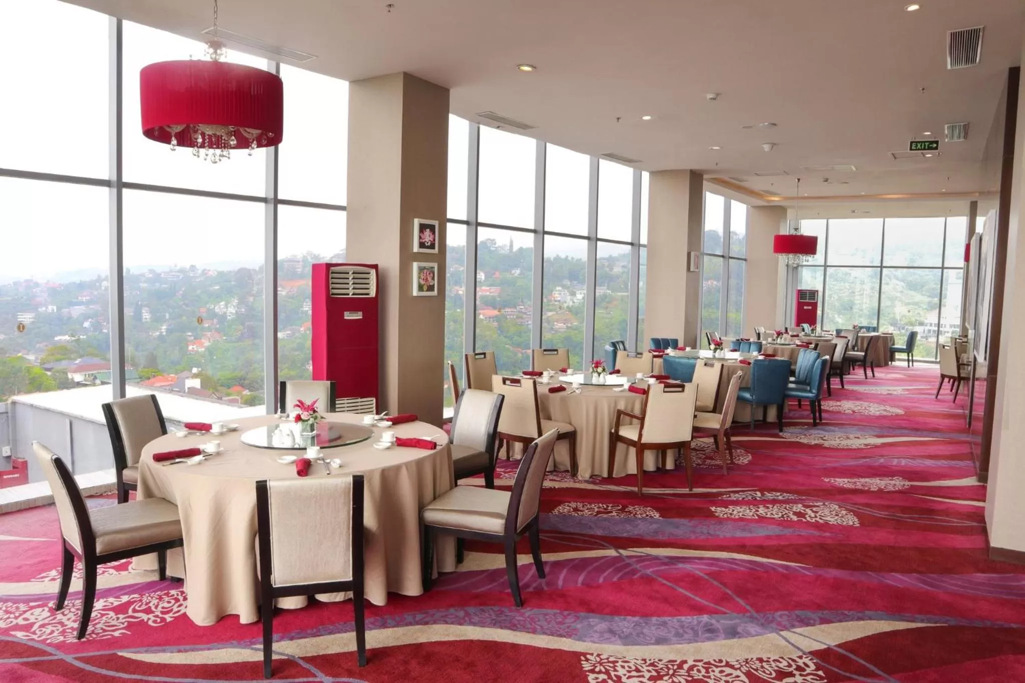Restaurant/places to eat in InterContinental Bandung Dago Pakar by IHG