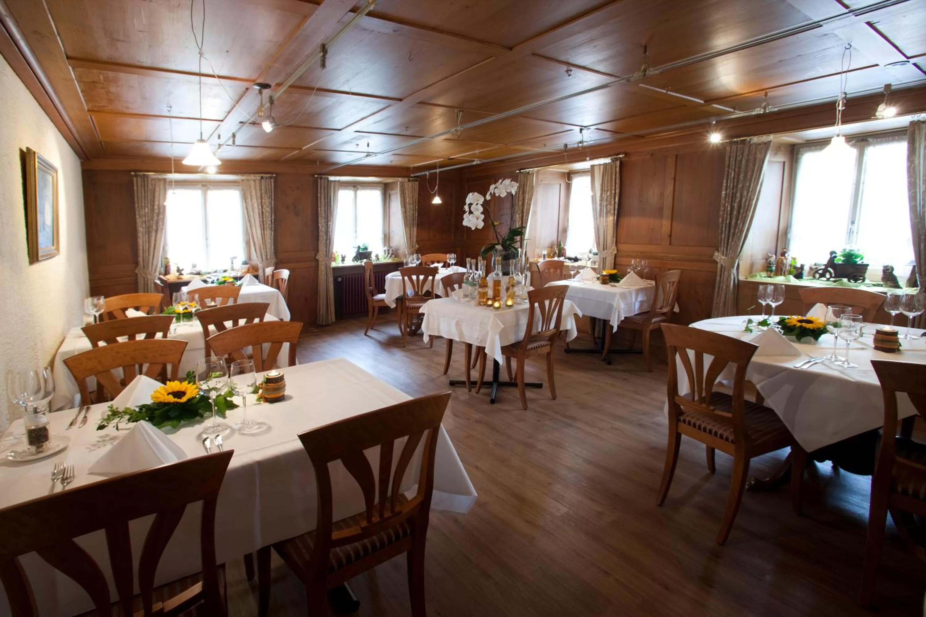 Restaurant/places to eat in Hotel Gasthaus Hirschen