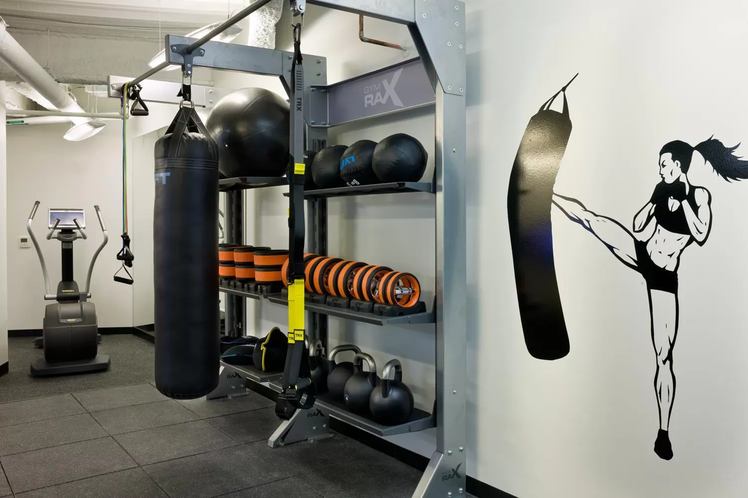 Fitness centre/facilities in Placemakr Dupont Circle