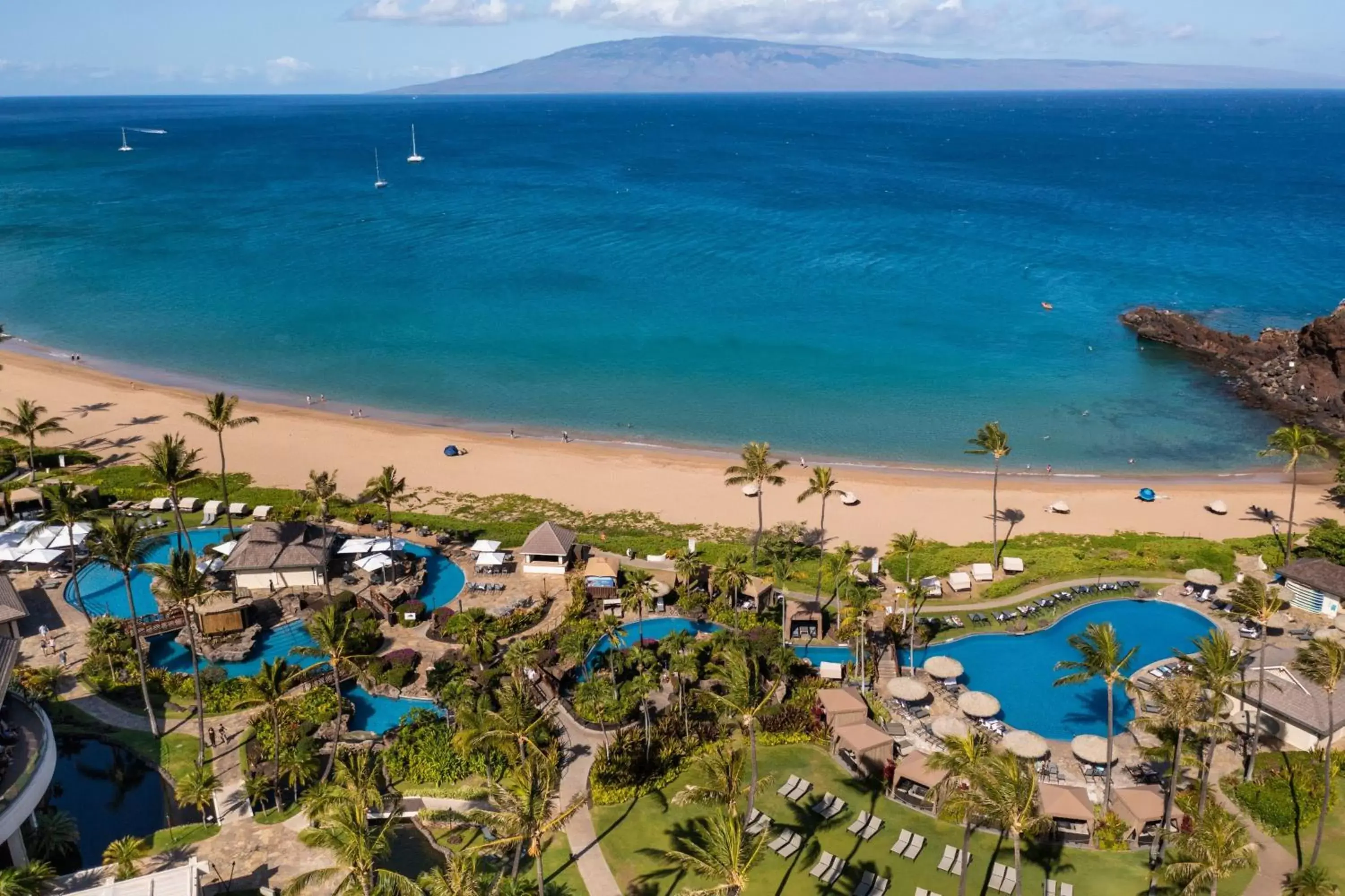 Swimming pool, Bird's-eye View in Sheraton Maui Resort & Spa