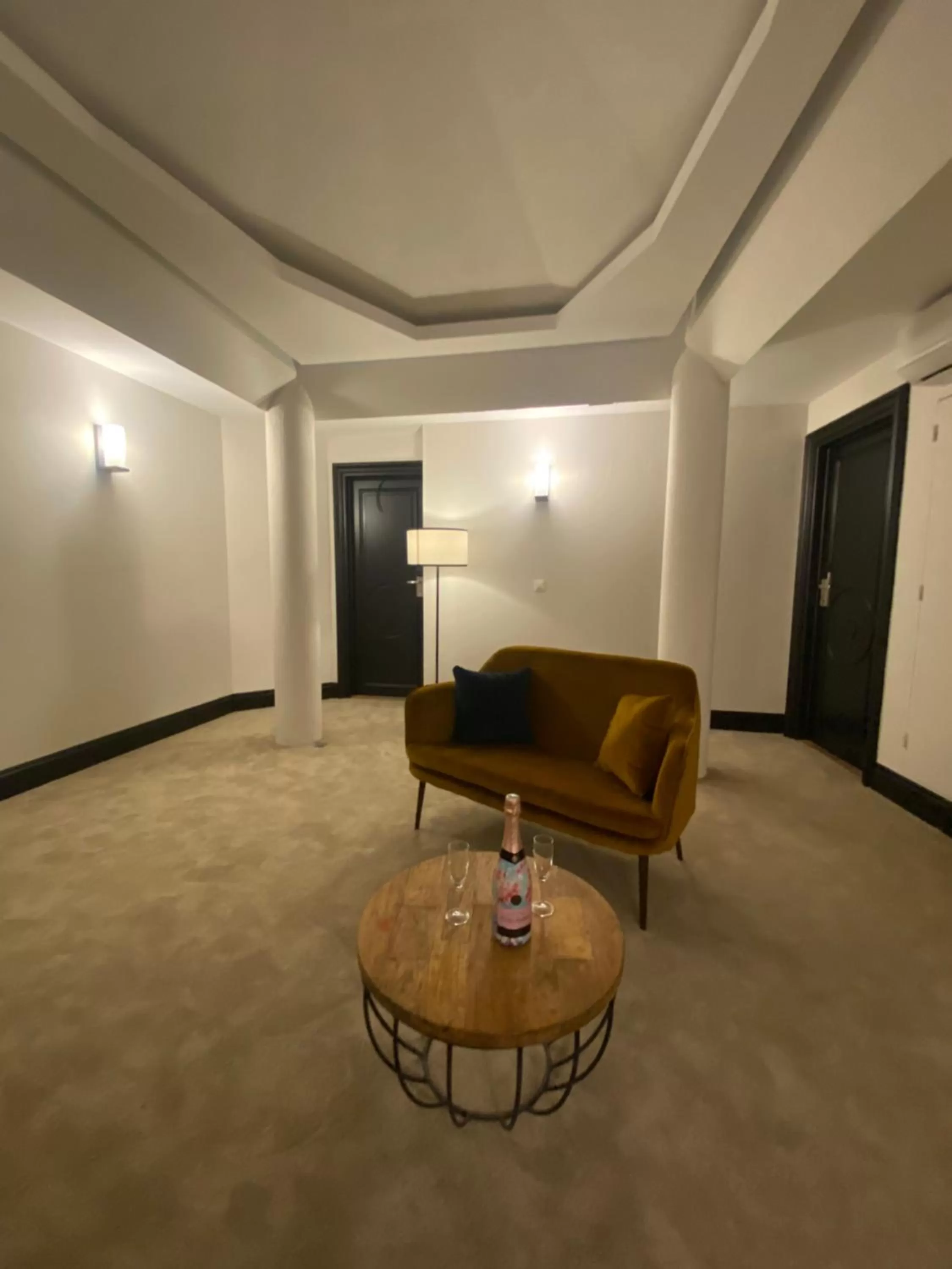 Living room in Hôtel l'Arena