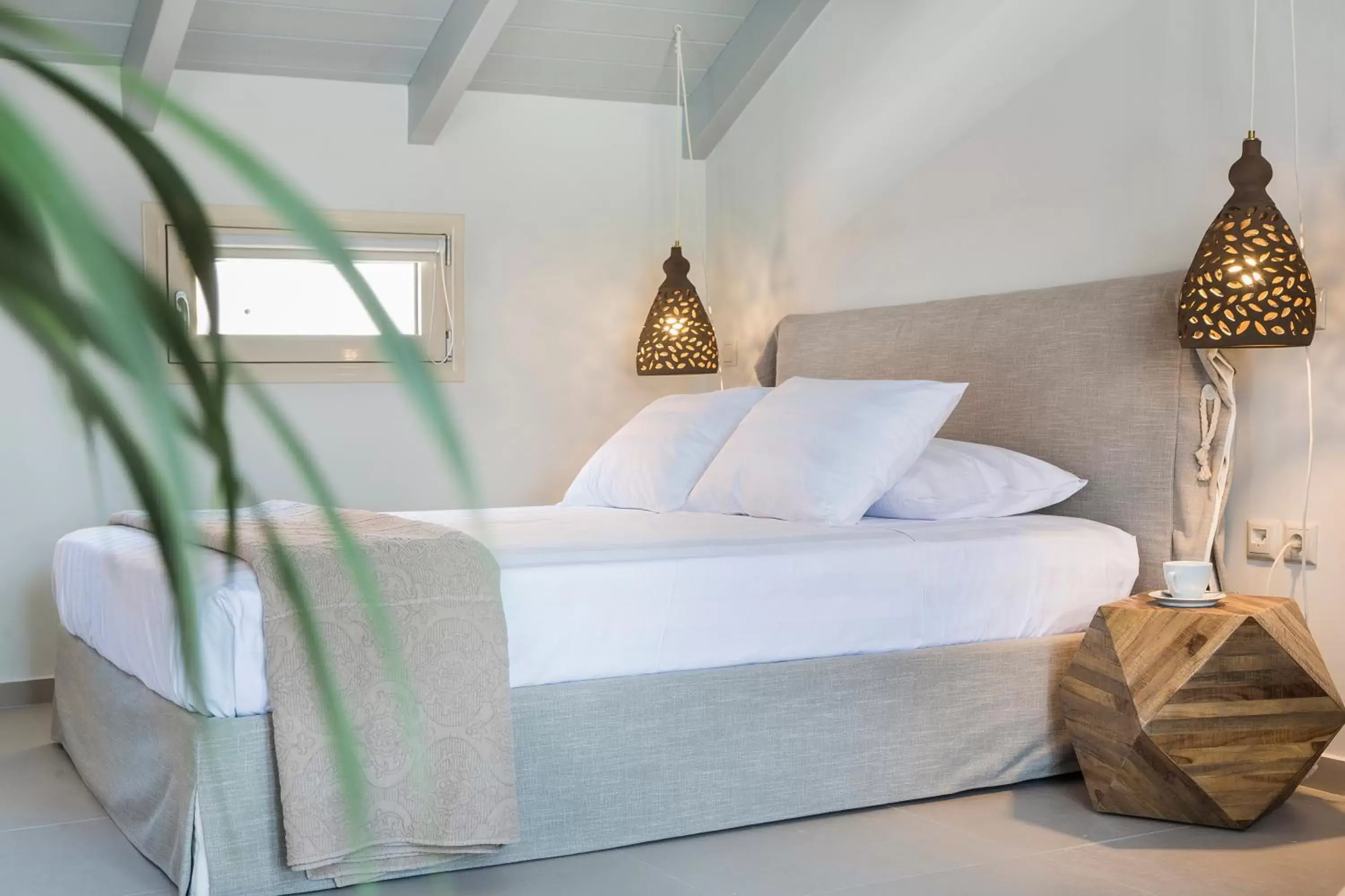 Living room, Bed in Argostoli Marina Suites