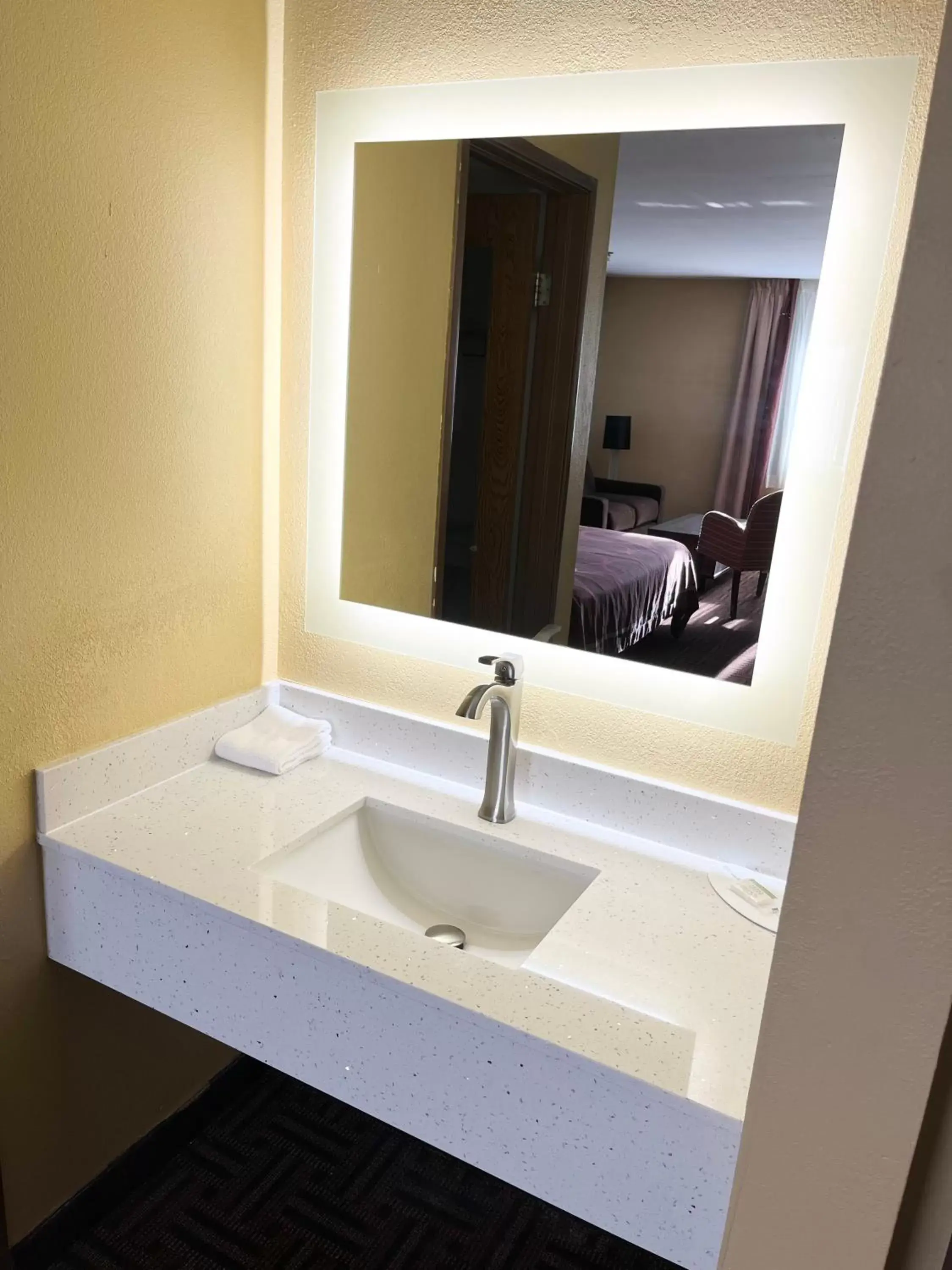 Bathroom in Super 8 by Wyndham Peoria