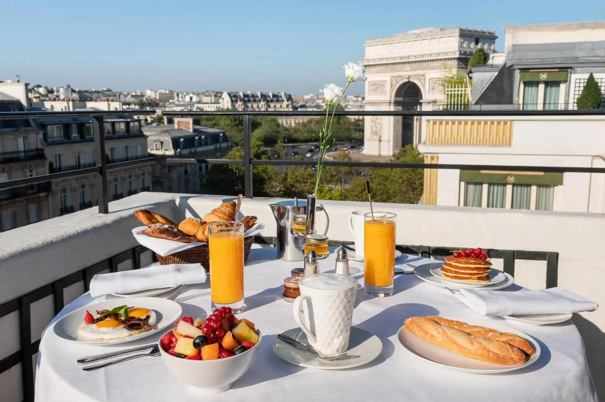 Breakfast in Hotel Napoleon Paris
