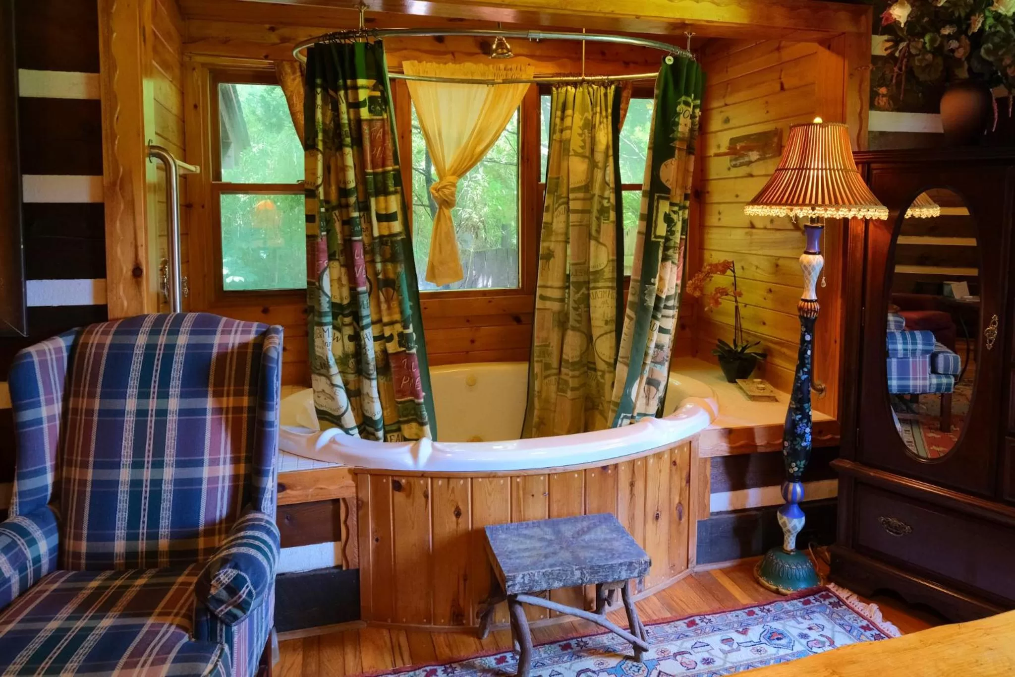 Seating Area in Creekwalk Inn Bed and Breakfast with Cabins