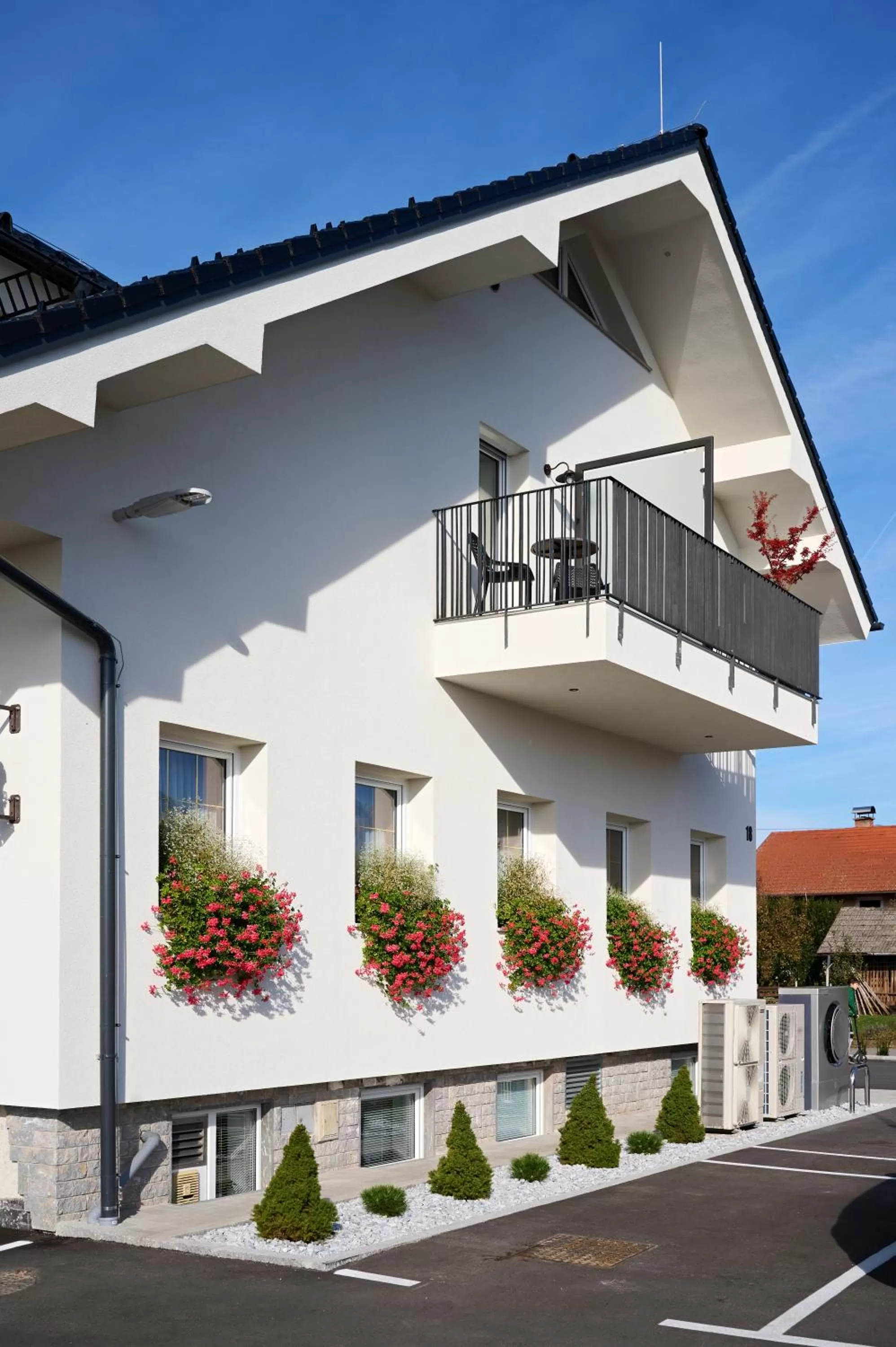 Property building in Hiša Ančka, Šenčur - 3 min to the Airport