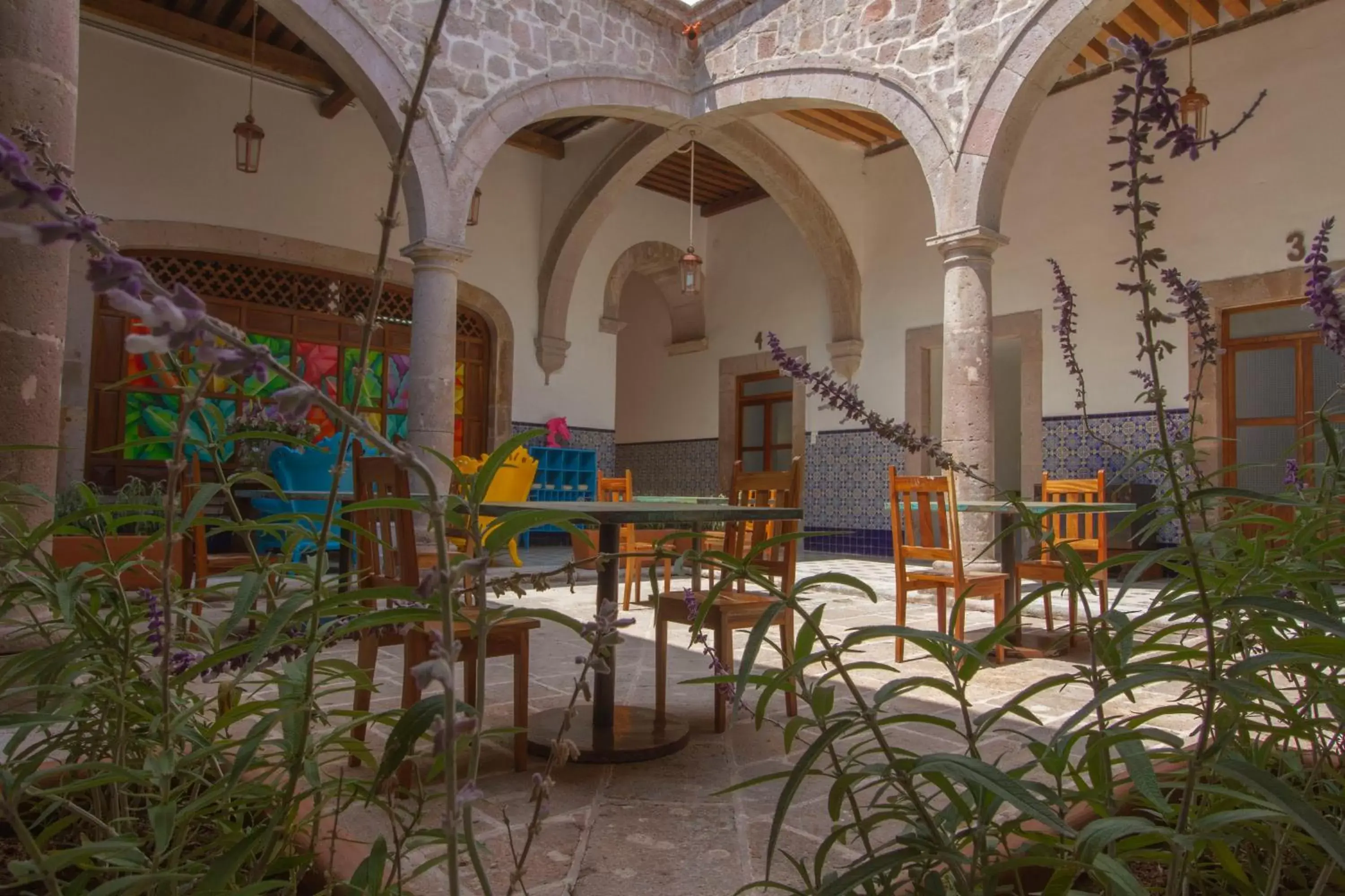 Patio in NaNa Vida Hotel Morelia