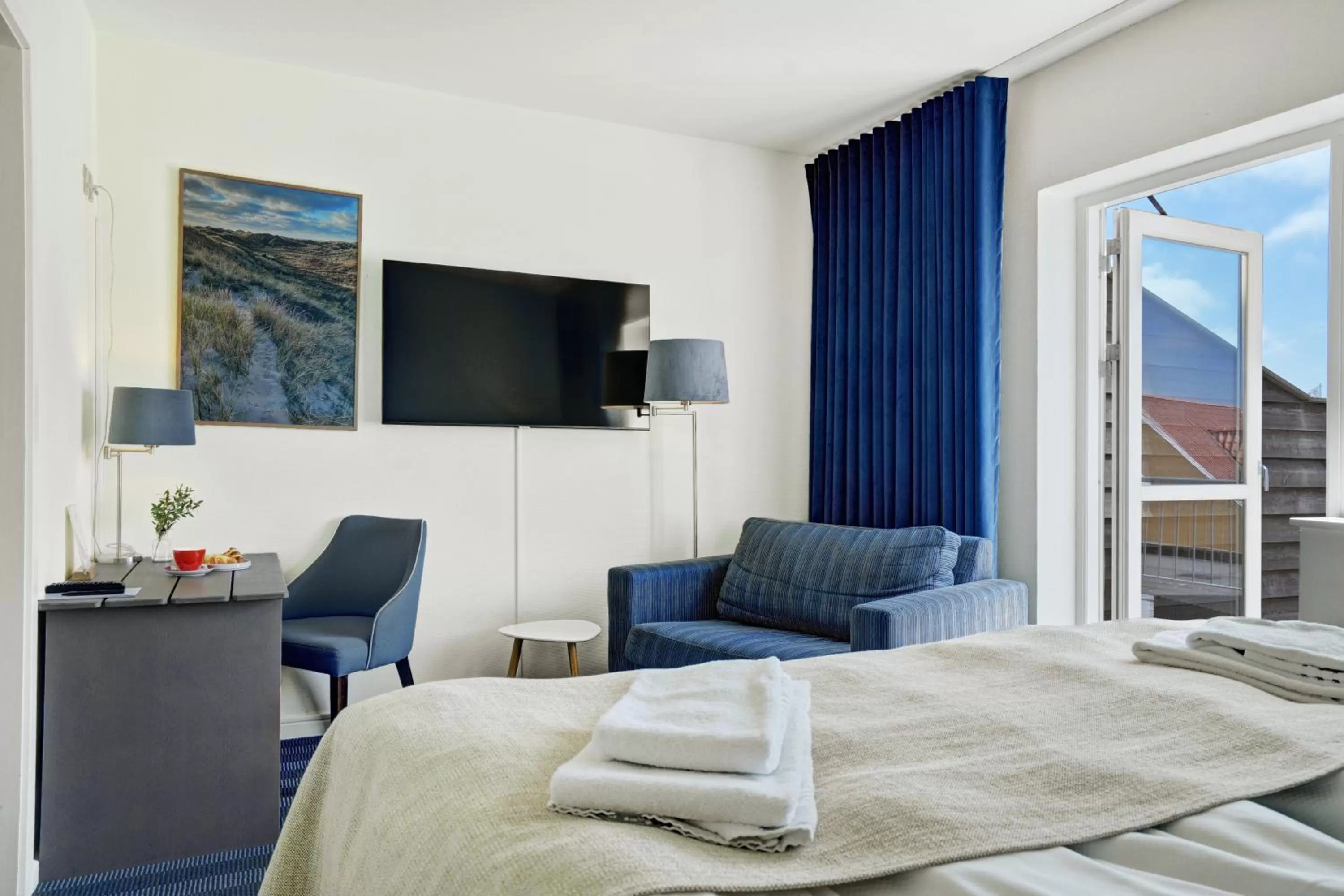 Balcony/Terrace, Bed in Skagen Harbour Hotel