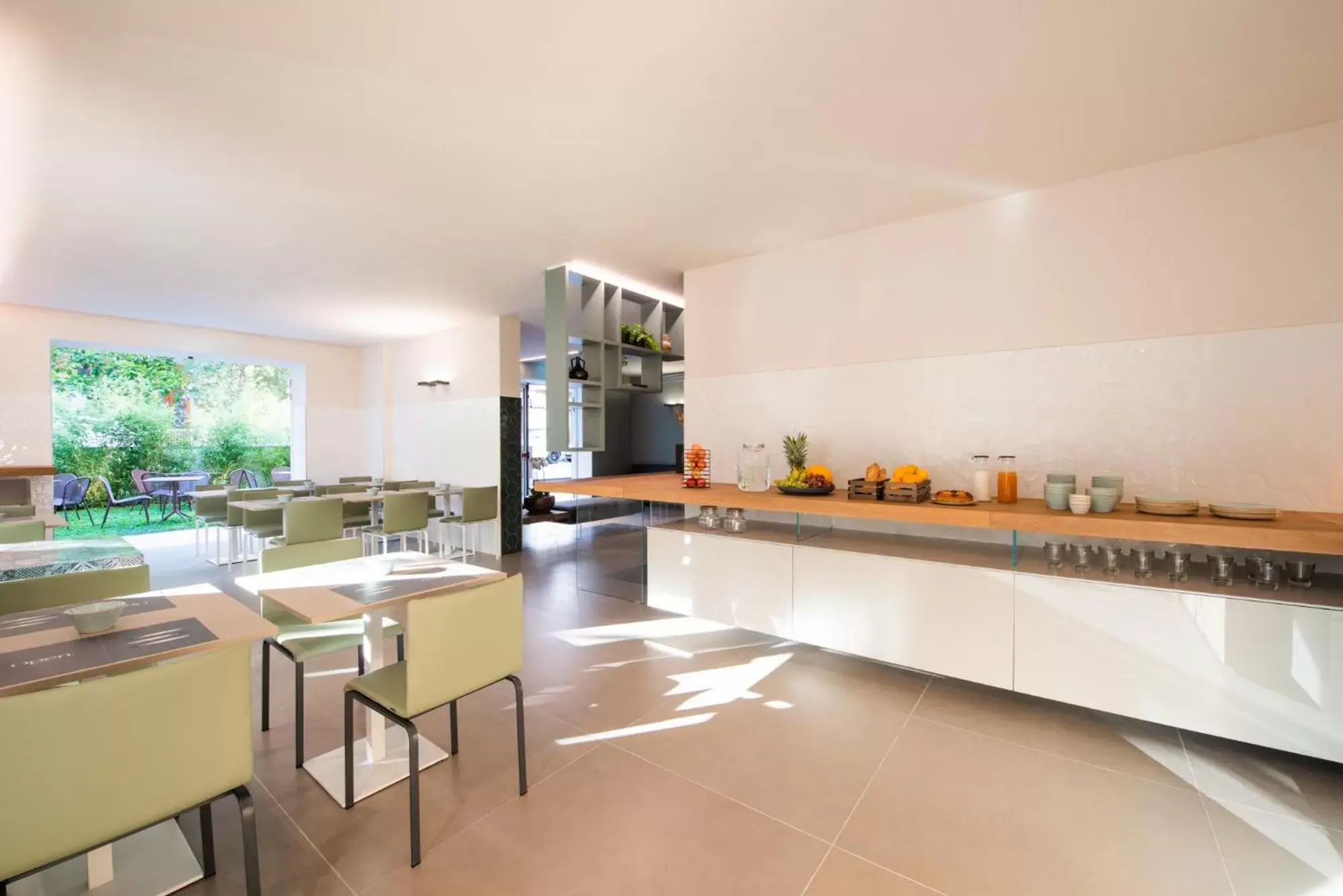 Restaurant/places to eat in Open Hotel Restaurant/places to eat in Open Hotel